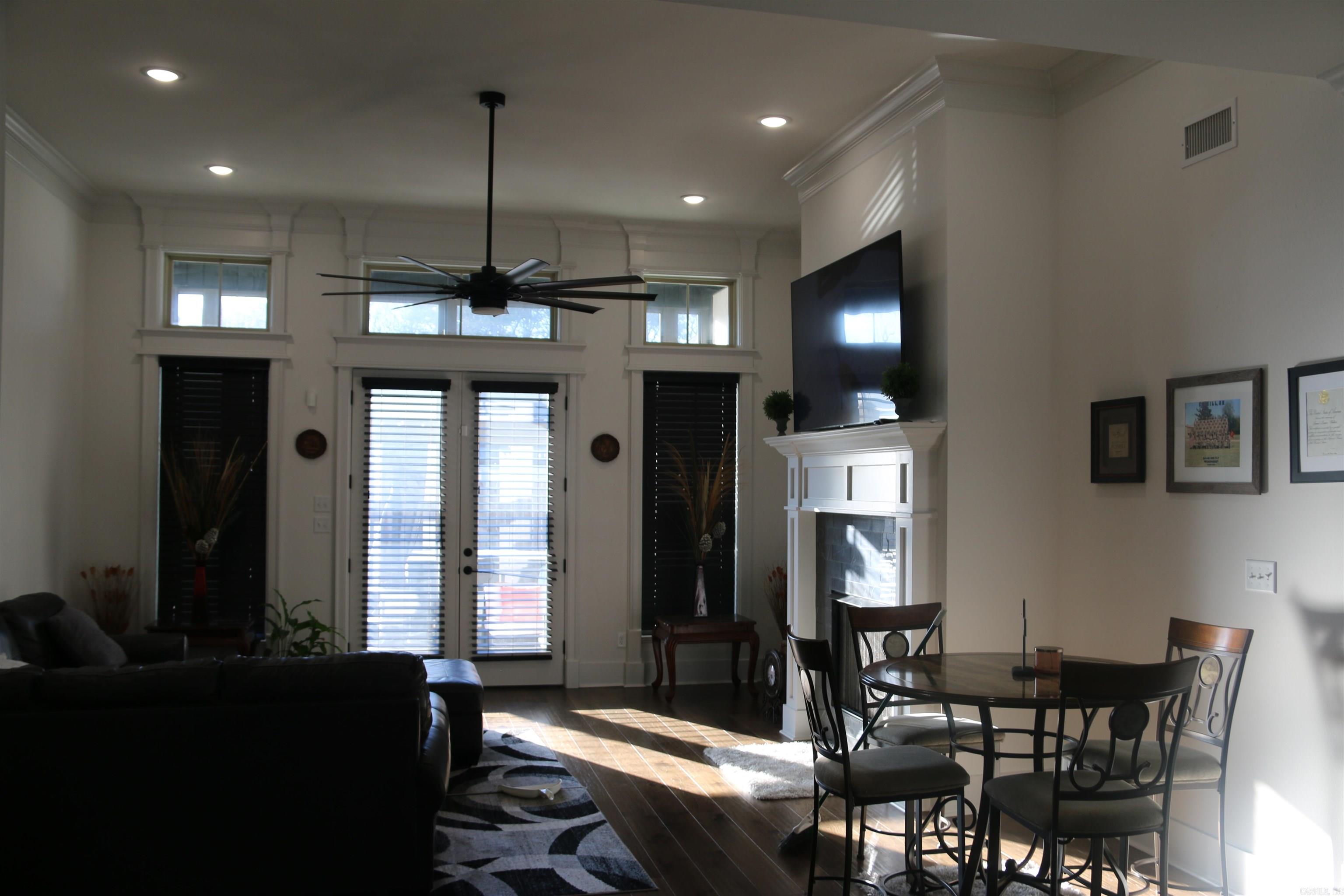 THE WOODS OF HURRICANE LAKE ESTA - Residential