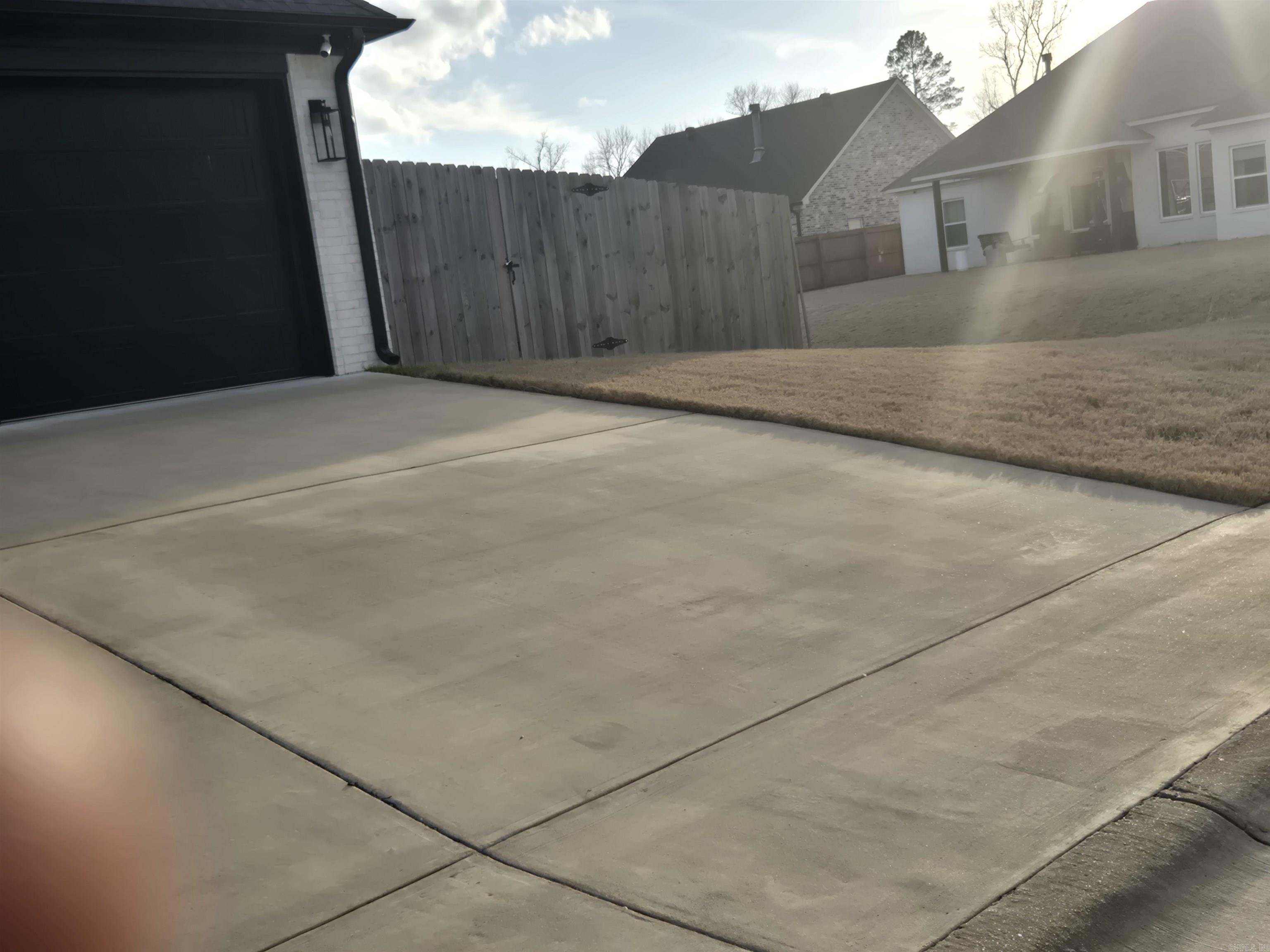 THE WOODS OF HURRICANE LAKE ESTA - Residential