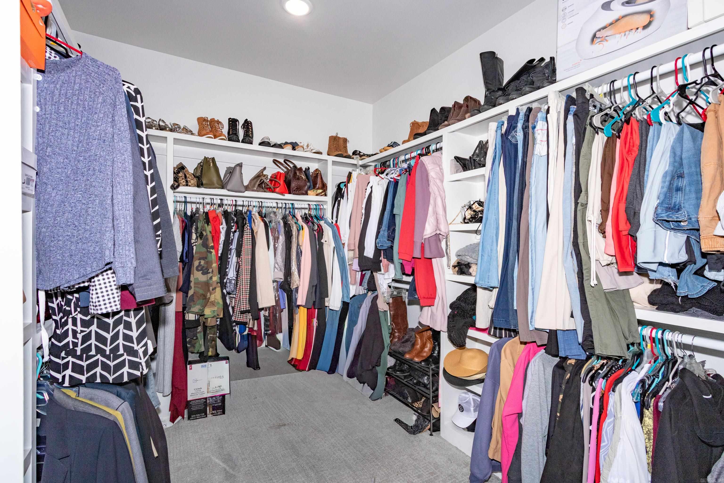 THE WOODS OF HURRICANE LAKE ESTA - Residential