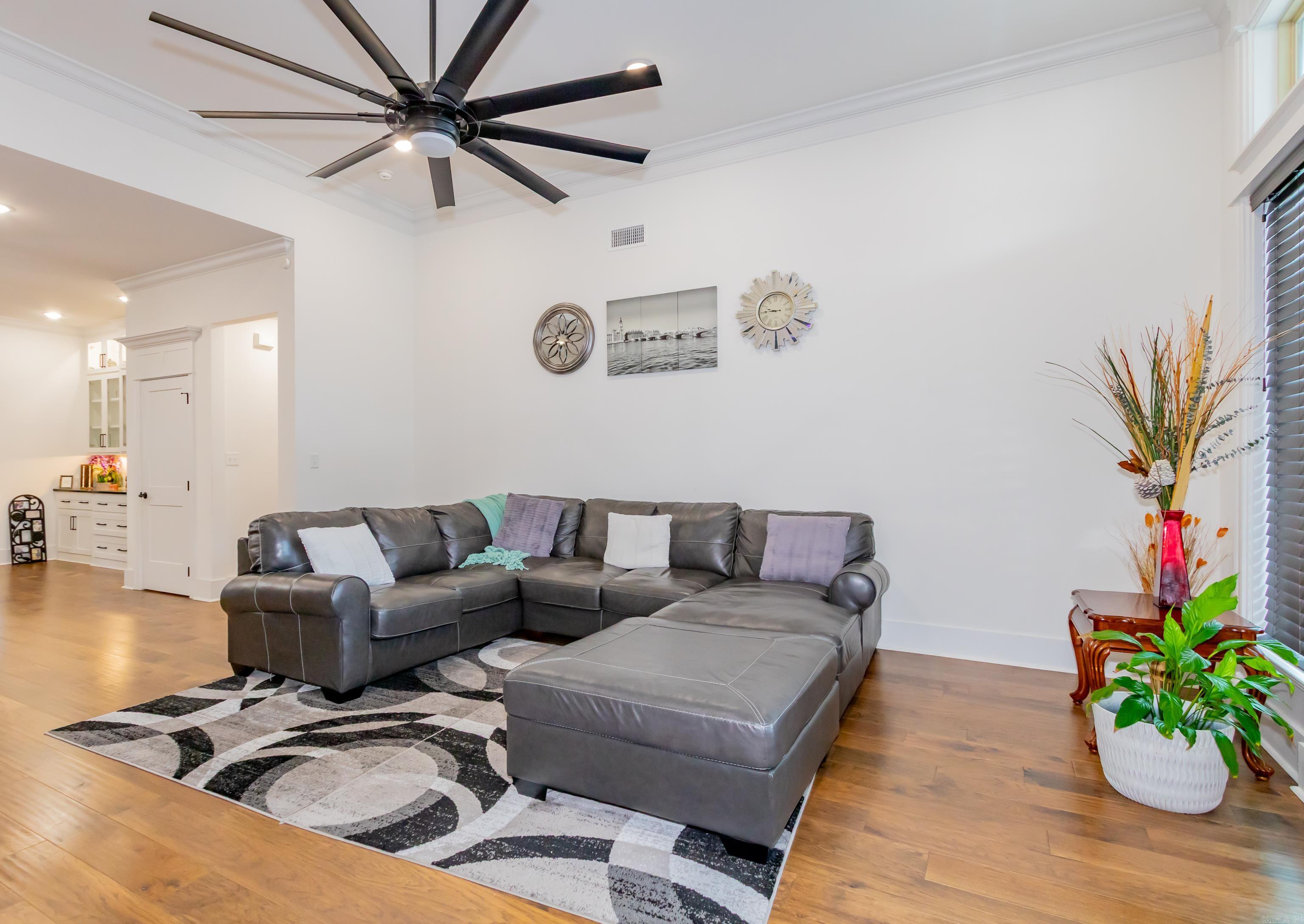 THE WOODS OF HURRICANE LAKE ESTA - Residential