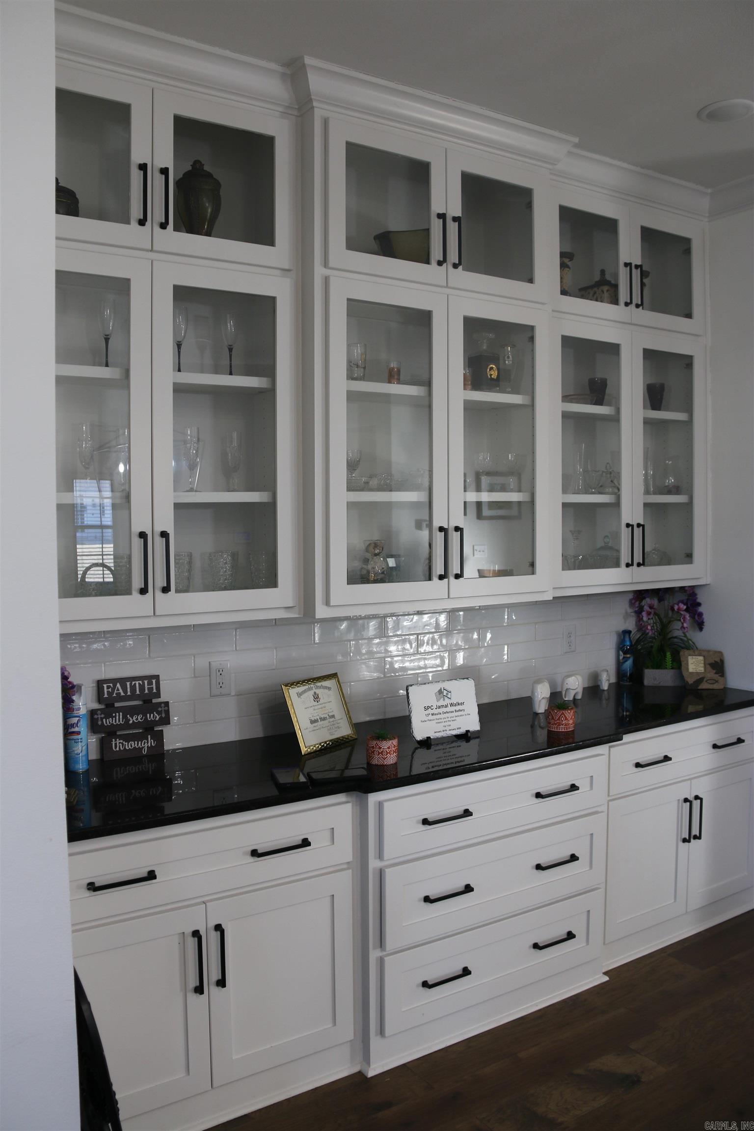 THE WOODS OF HURRICANE LAKE ESTA - Residential