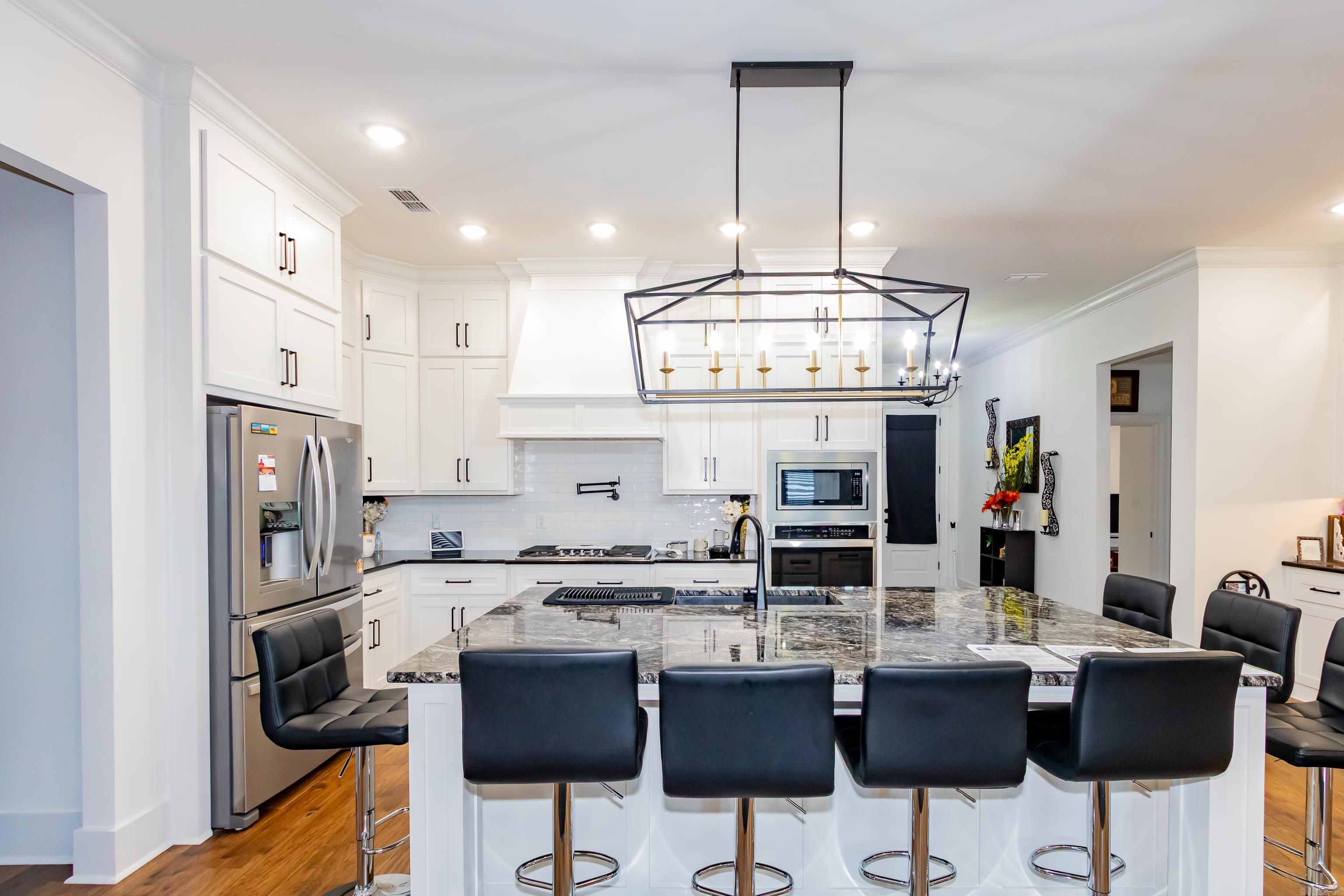 THE WOODS OF HURRICANE LAKE ESTA - Residential