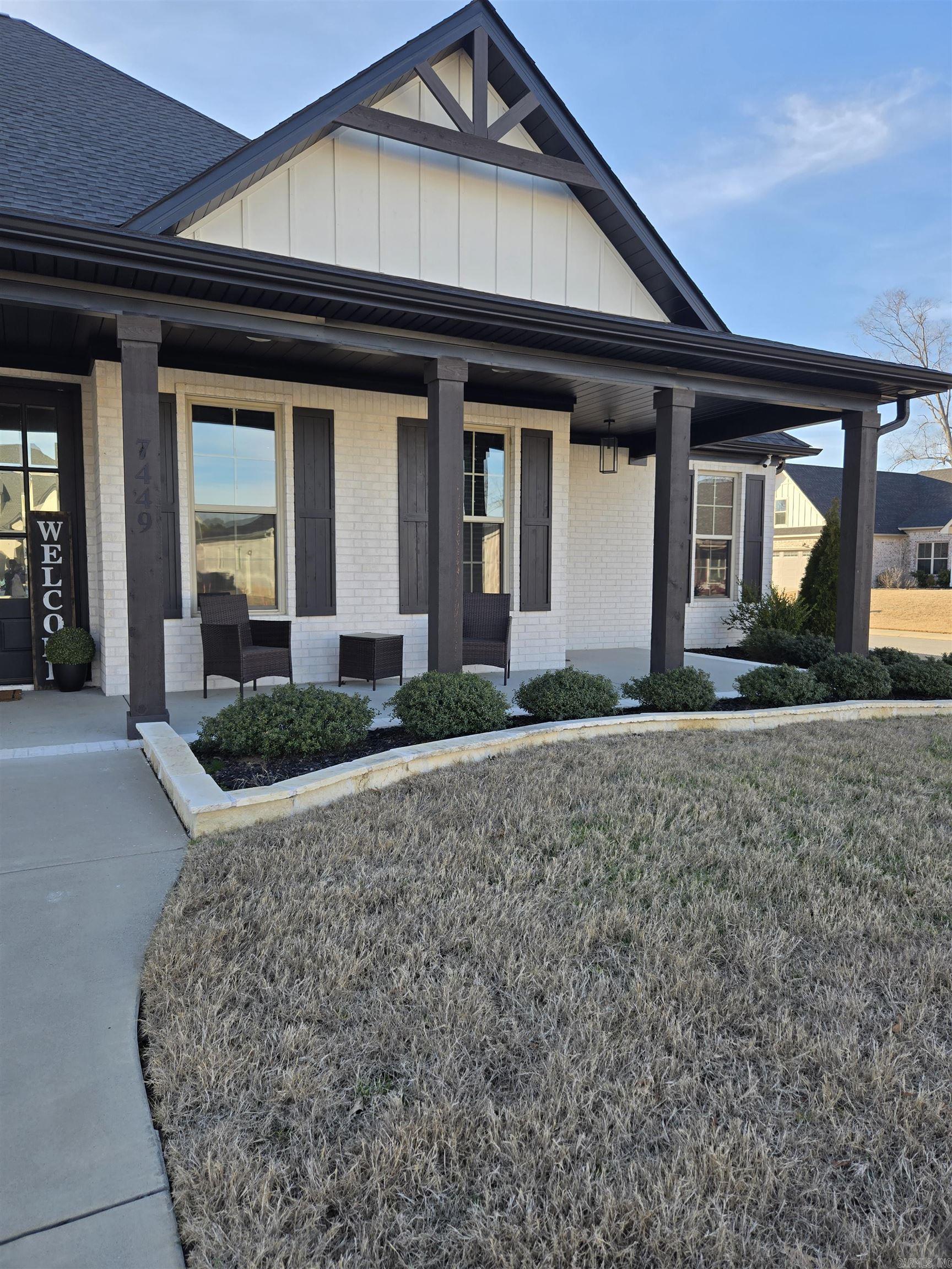 THE WOODS OF HURRICANE LAKE ESTA - Residential