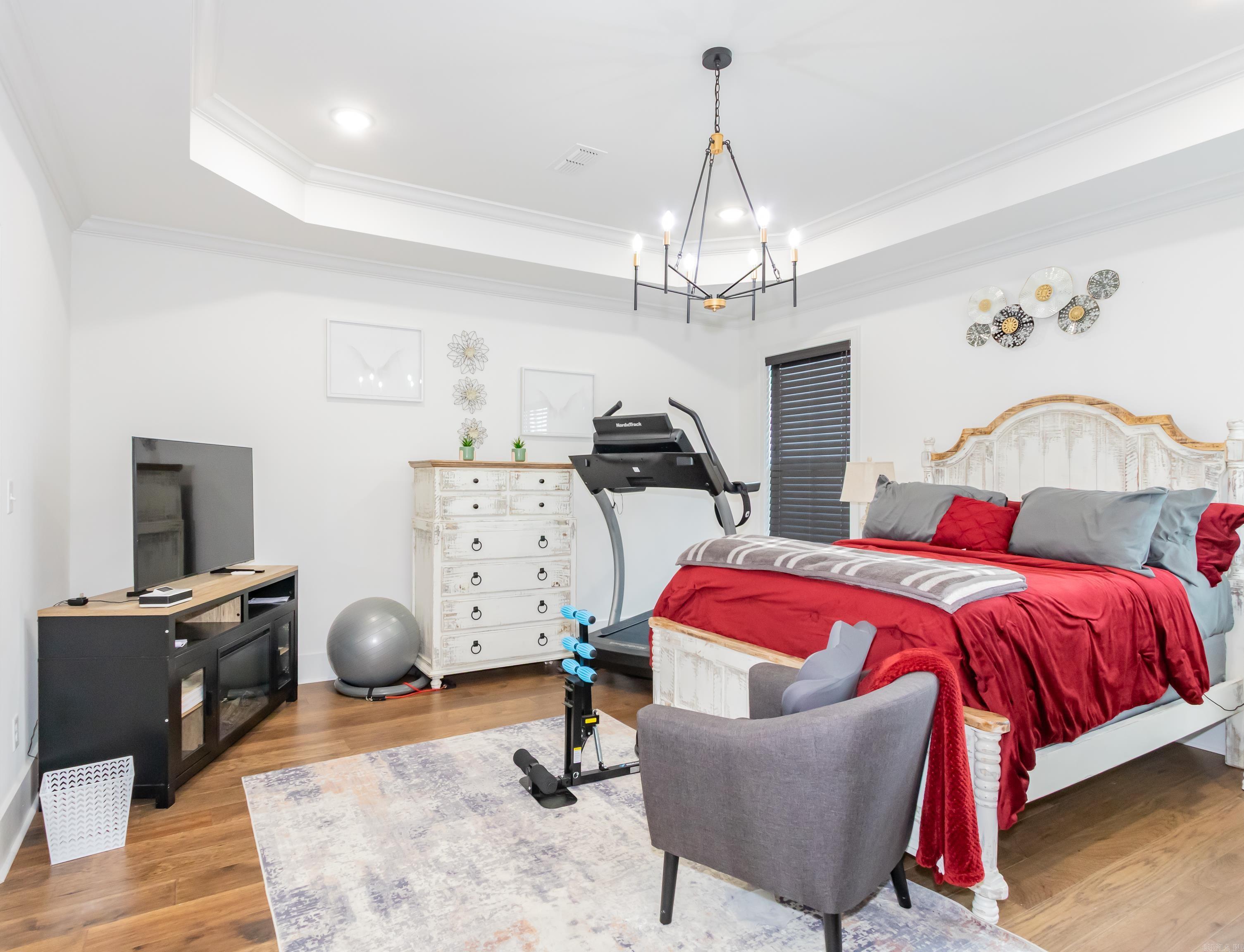 THE WOODS OF HURRICANE LAKE ESTA - Residential