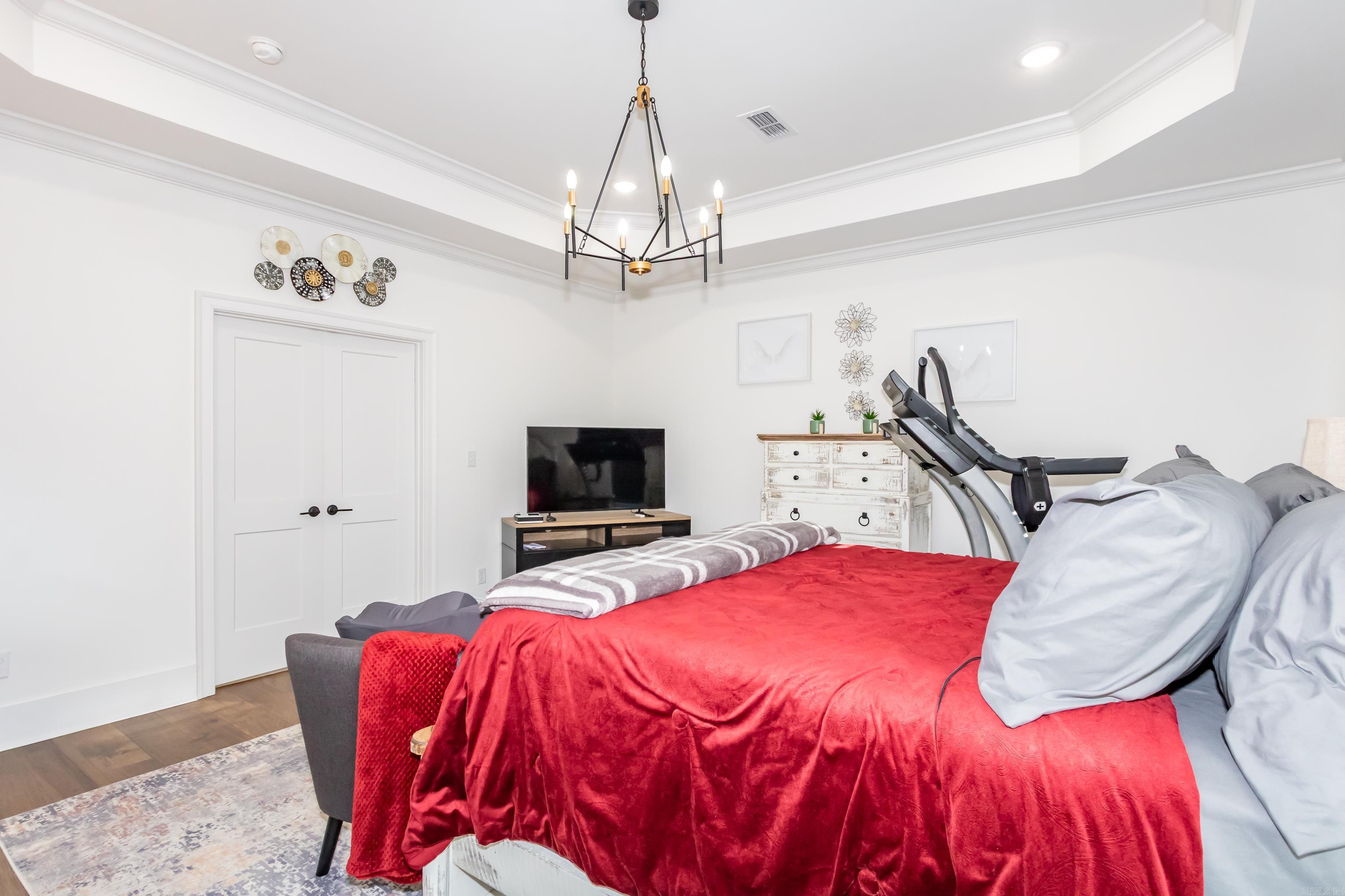 THE WOODS OF HURRICANE LAKE ESTA - Residential