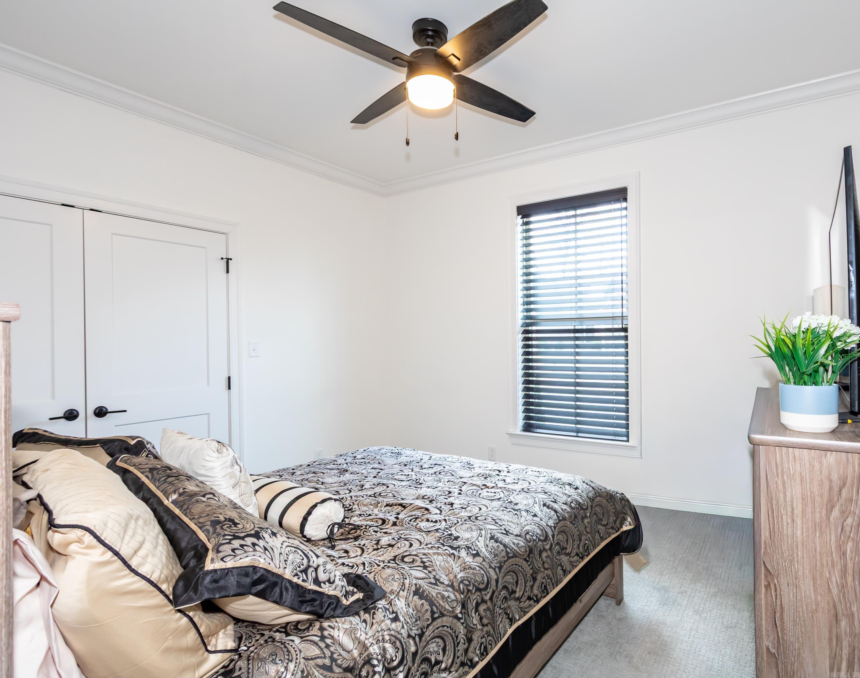 THE WOODS OF HURRICANE LAKE ESTA - Residential