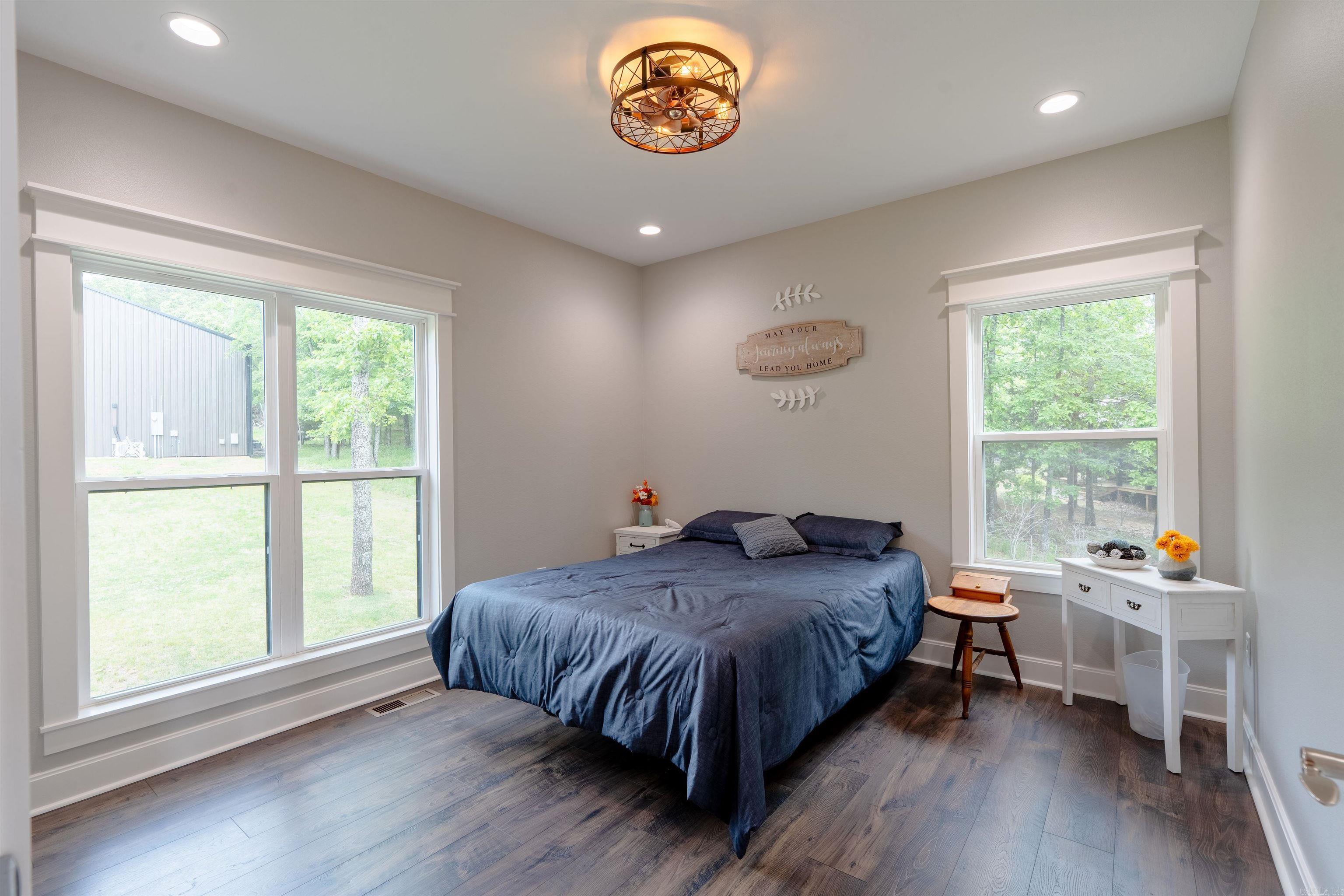 WINDCHASE - Residential