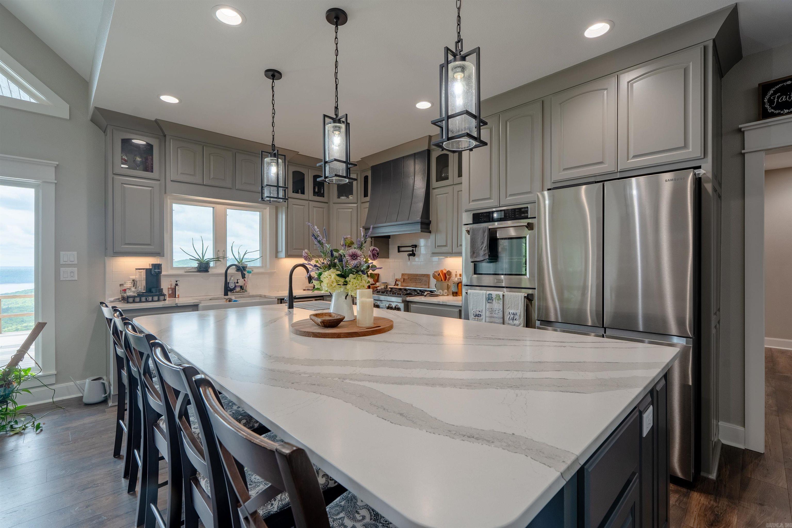 WINDCHASE - Residential