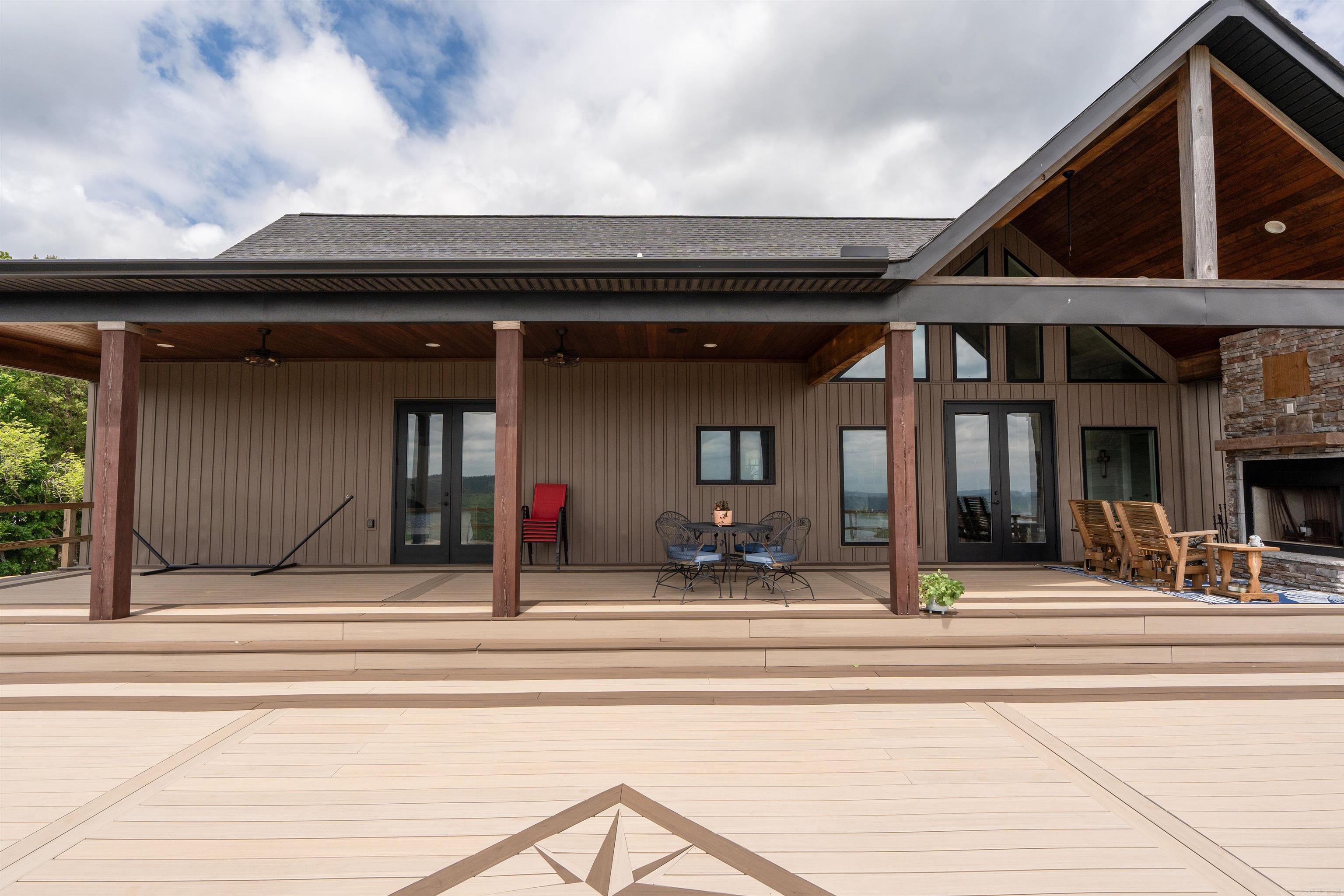 WINDCHASE - Residential