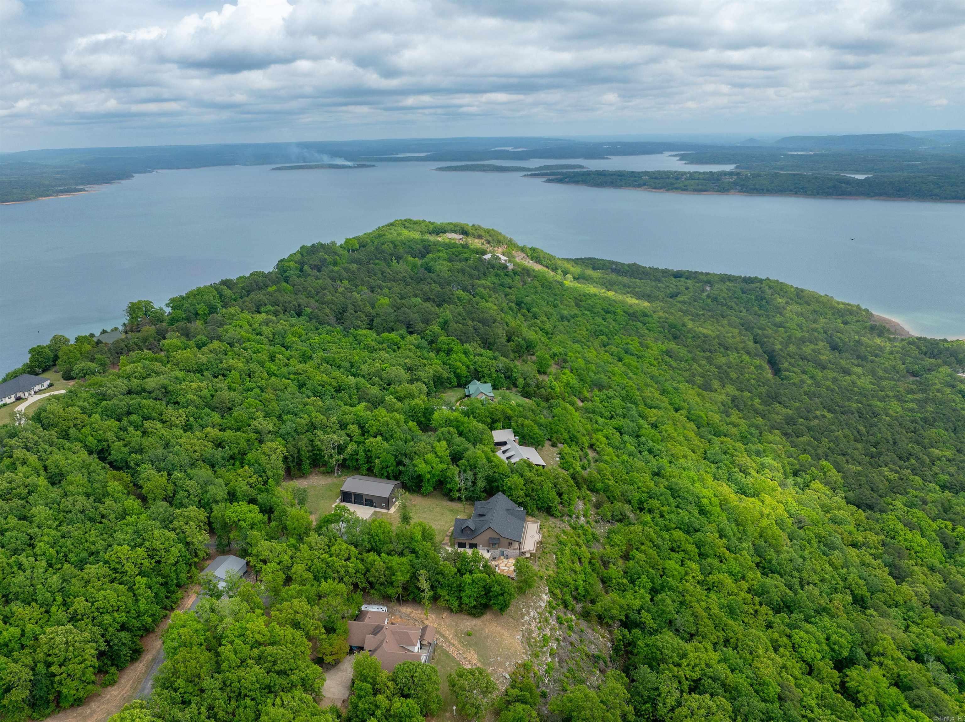 WINDCHASE - Residential