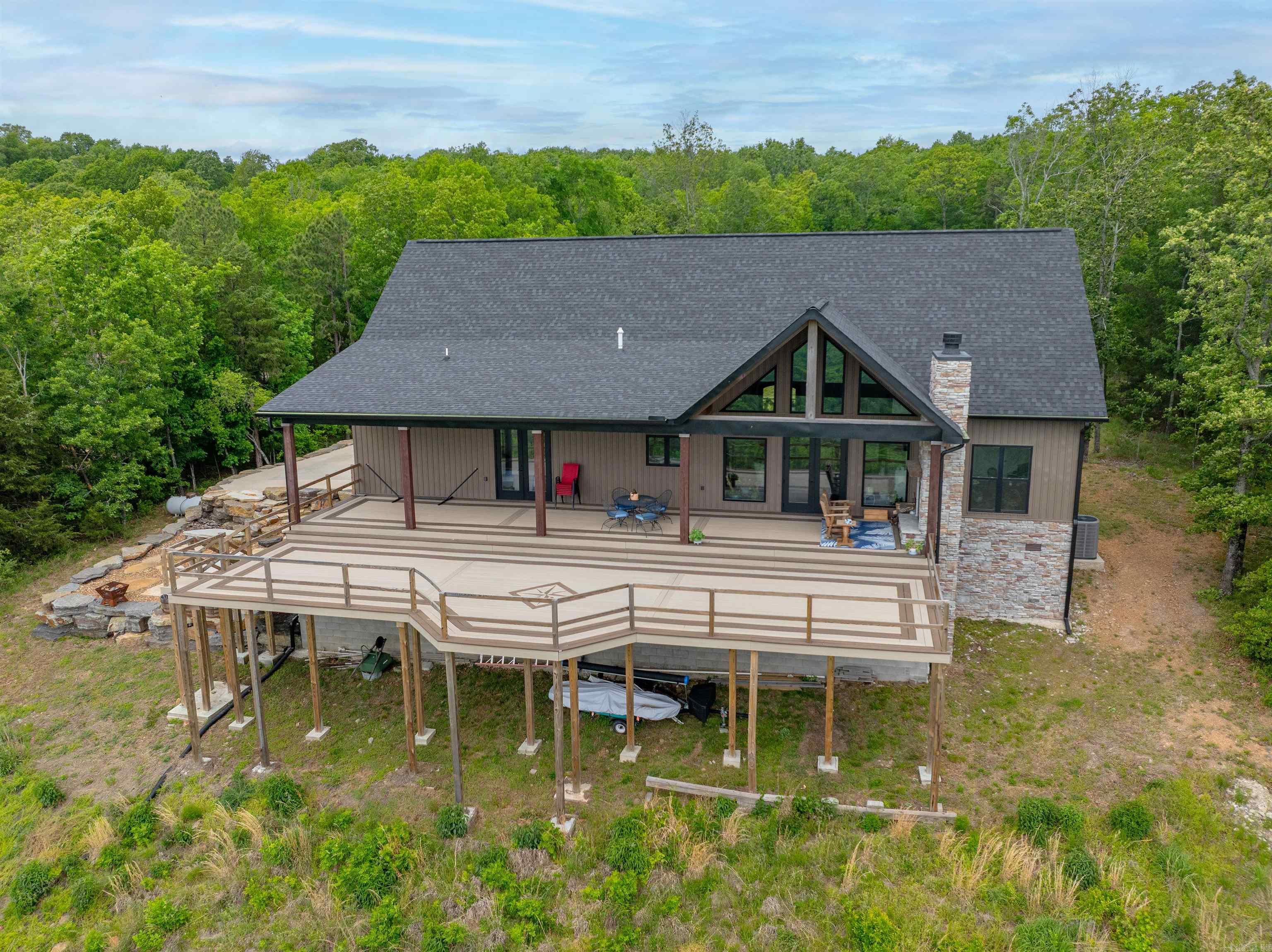 WINDCHASE - Residential