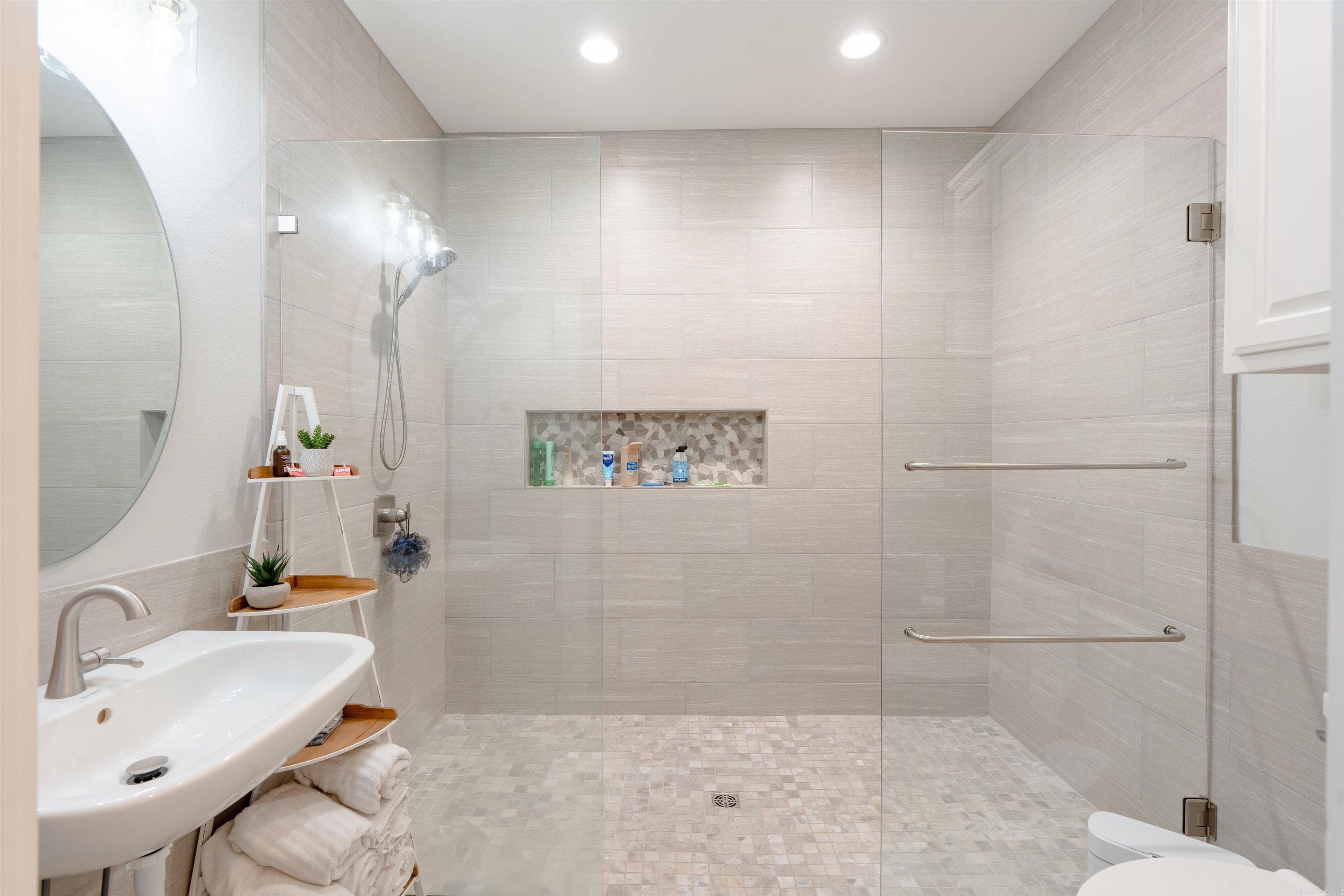 WINDCHASE - Residential