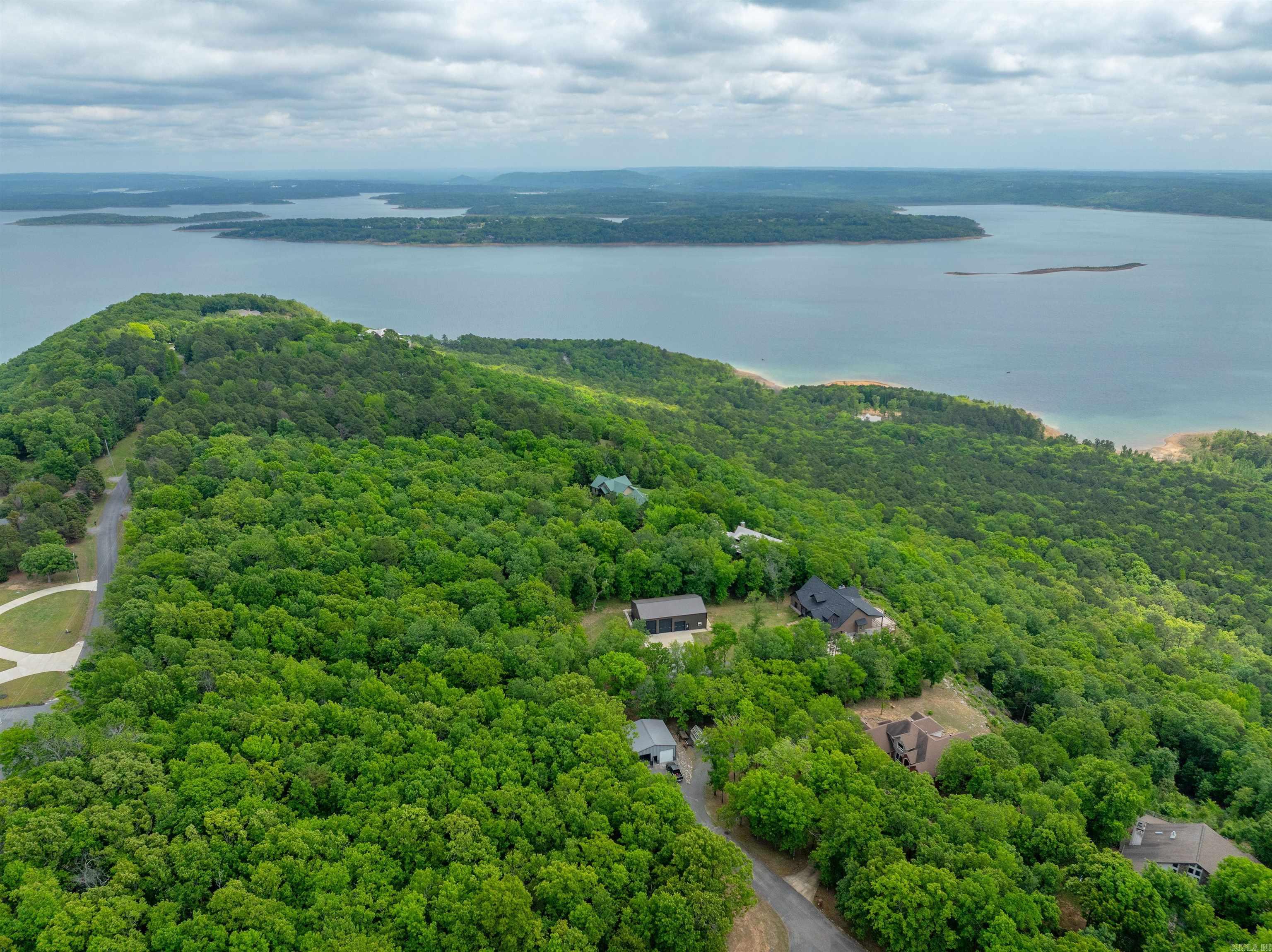 WINDCHASE - Residential