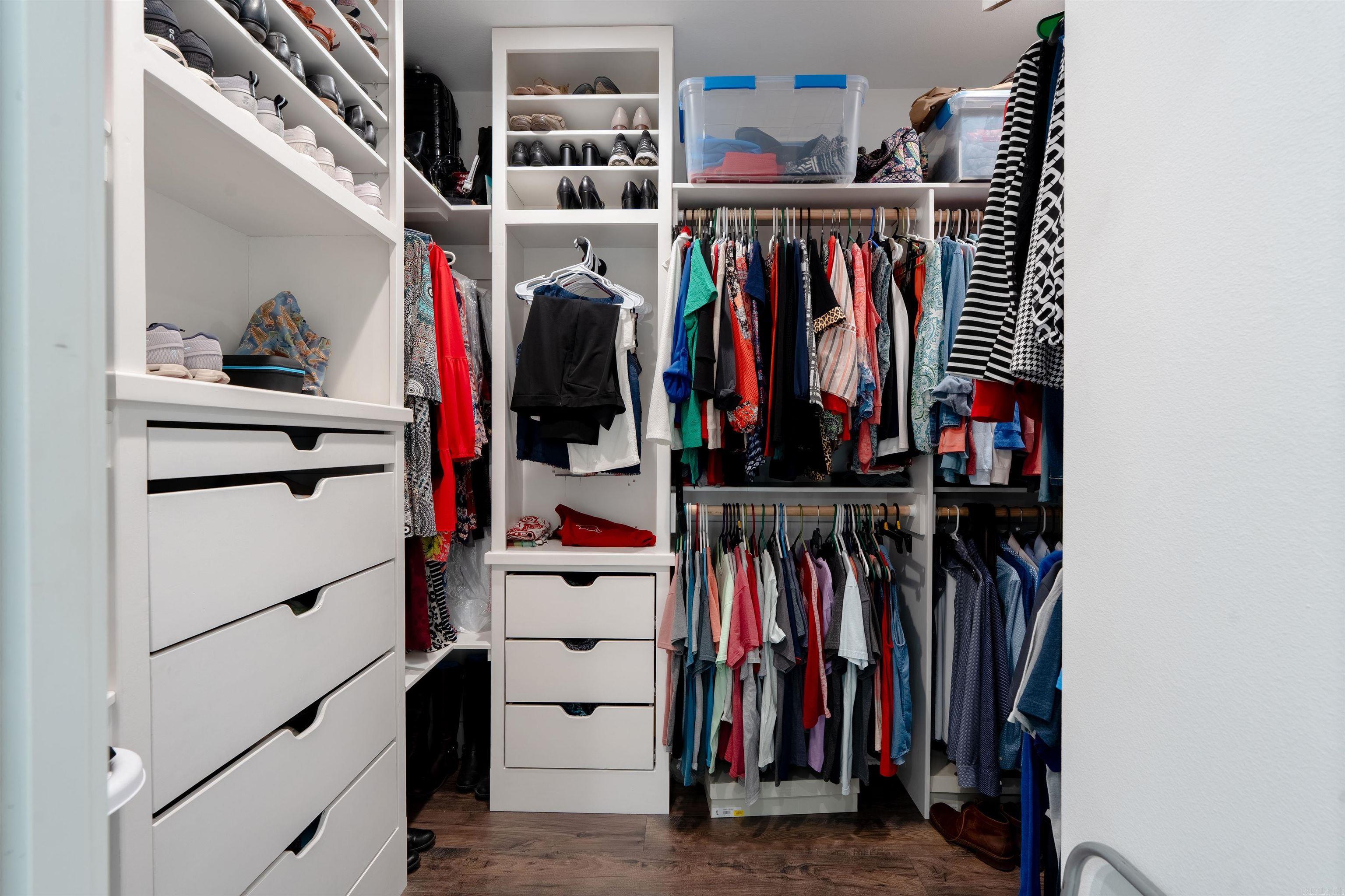 WINDCHASE - Residential