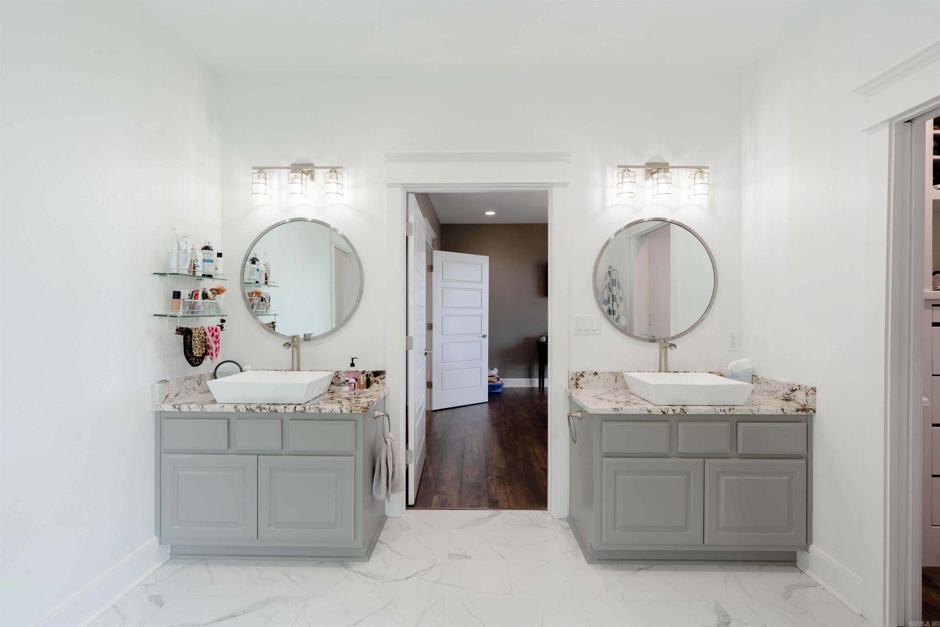 WINDCHASE - Residential