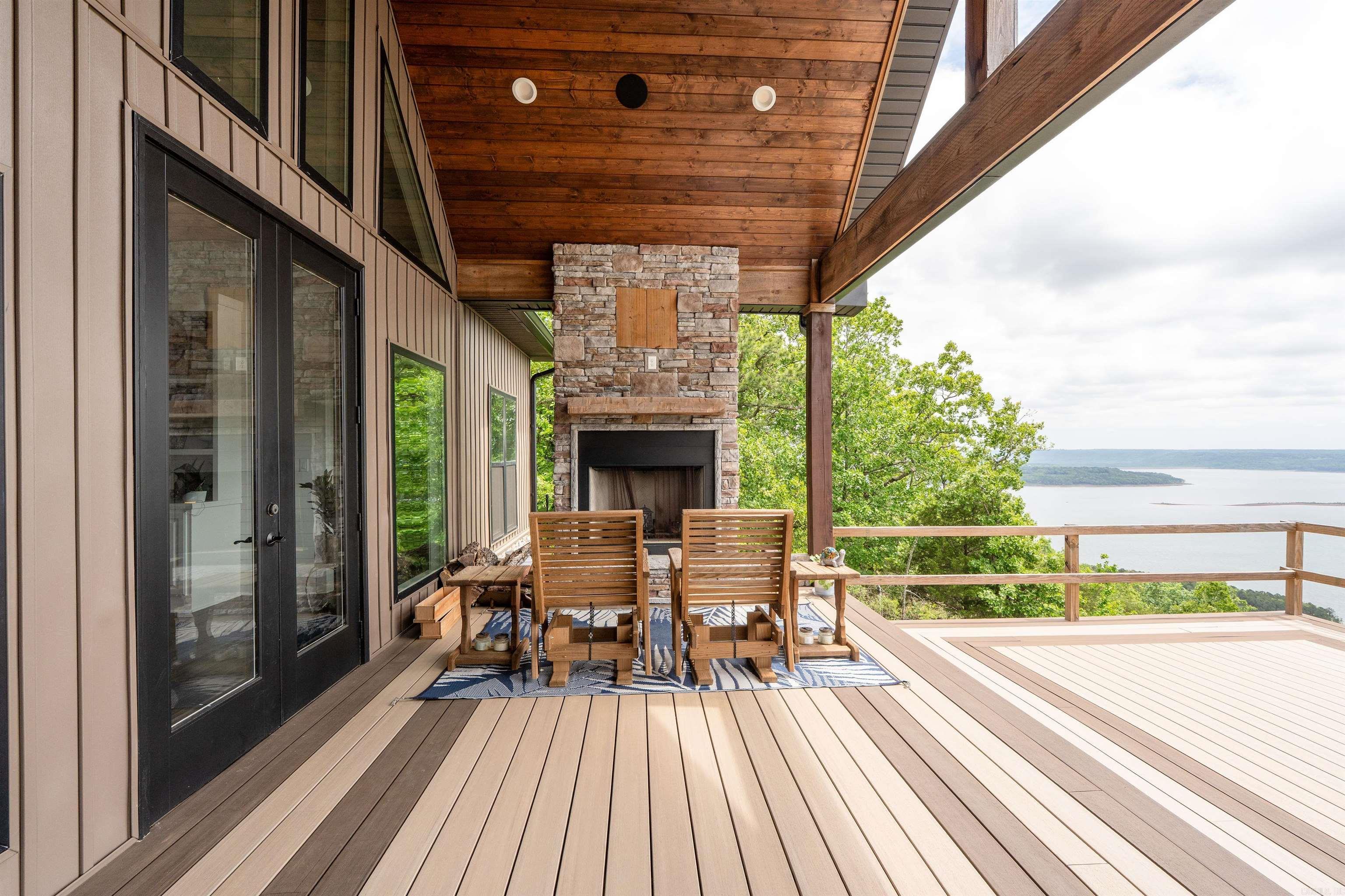 WINDCHASE - Residential