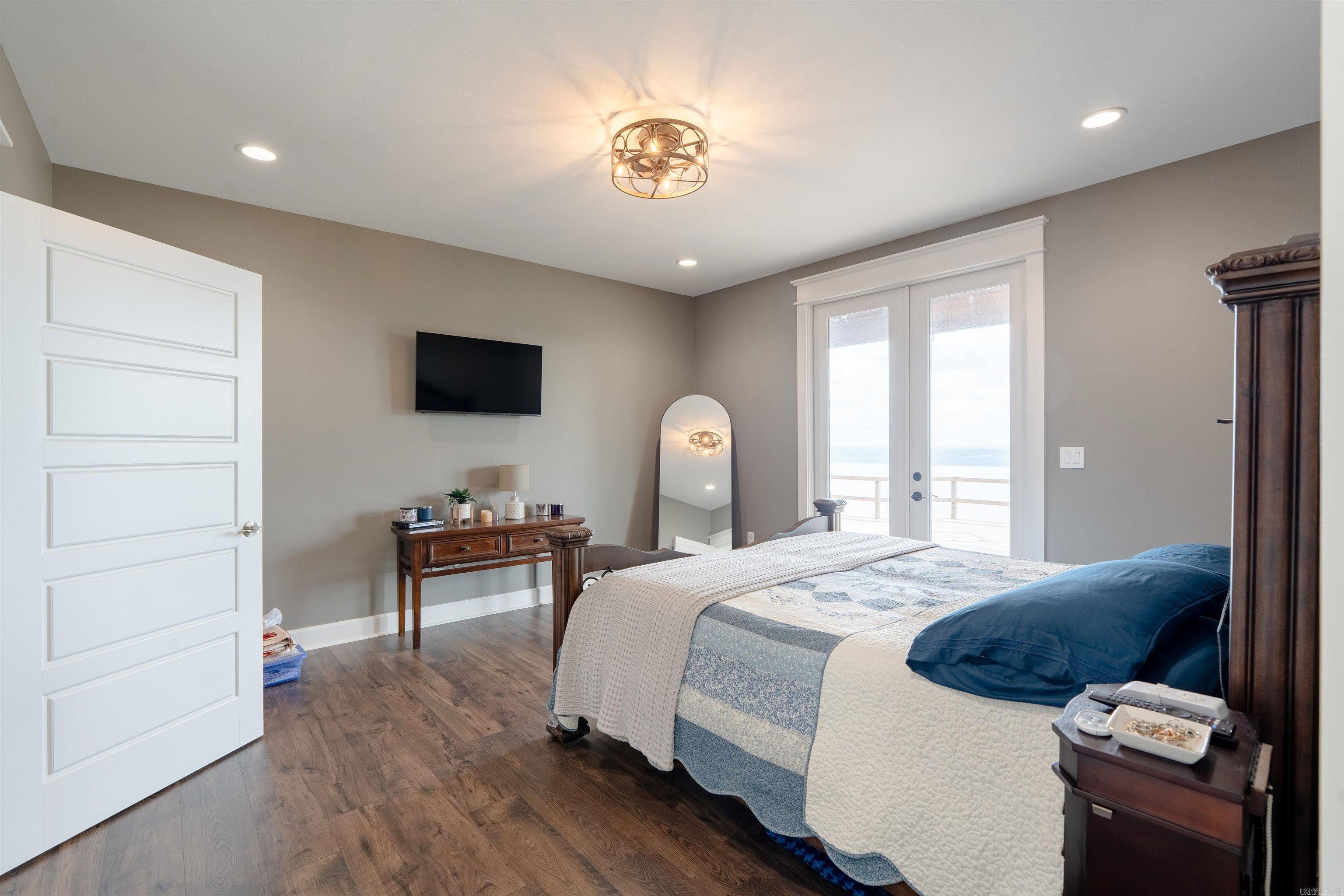 WINDCHASE - Residential