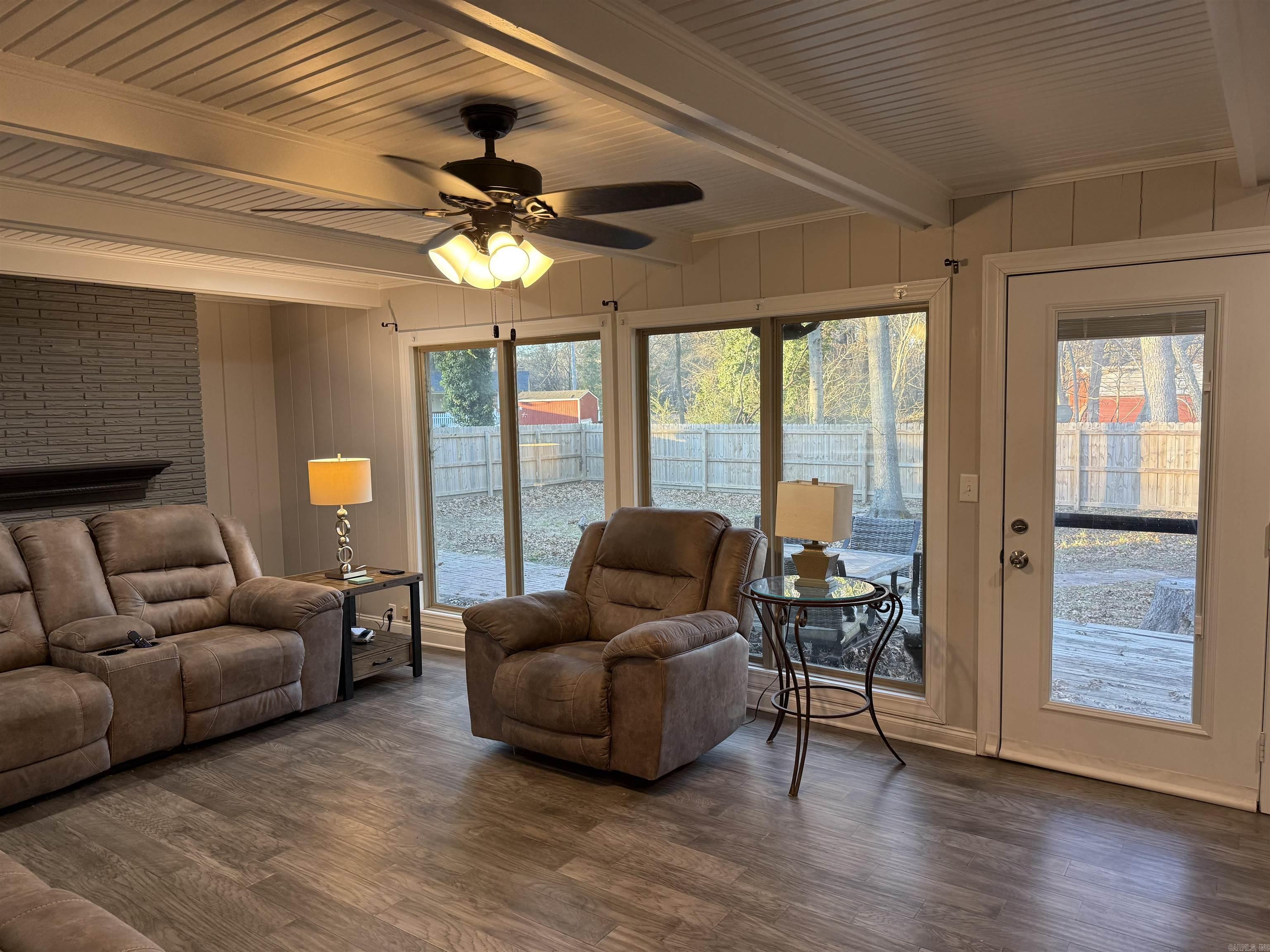 M&B PIGGOTT 2-20-8 - Residential