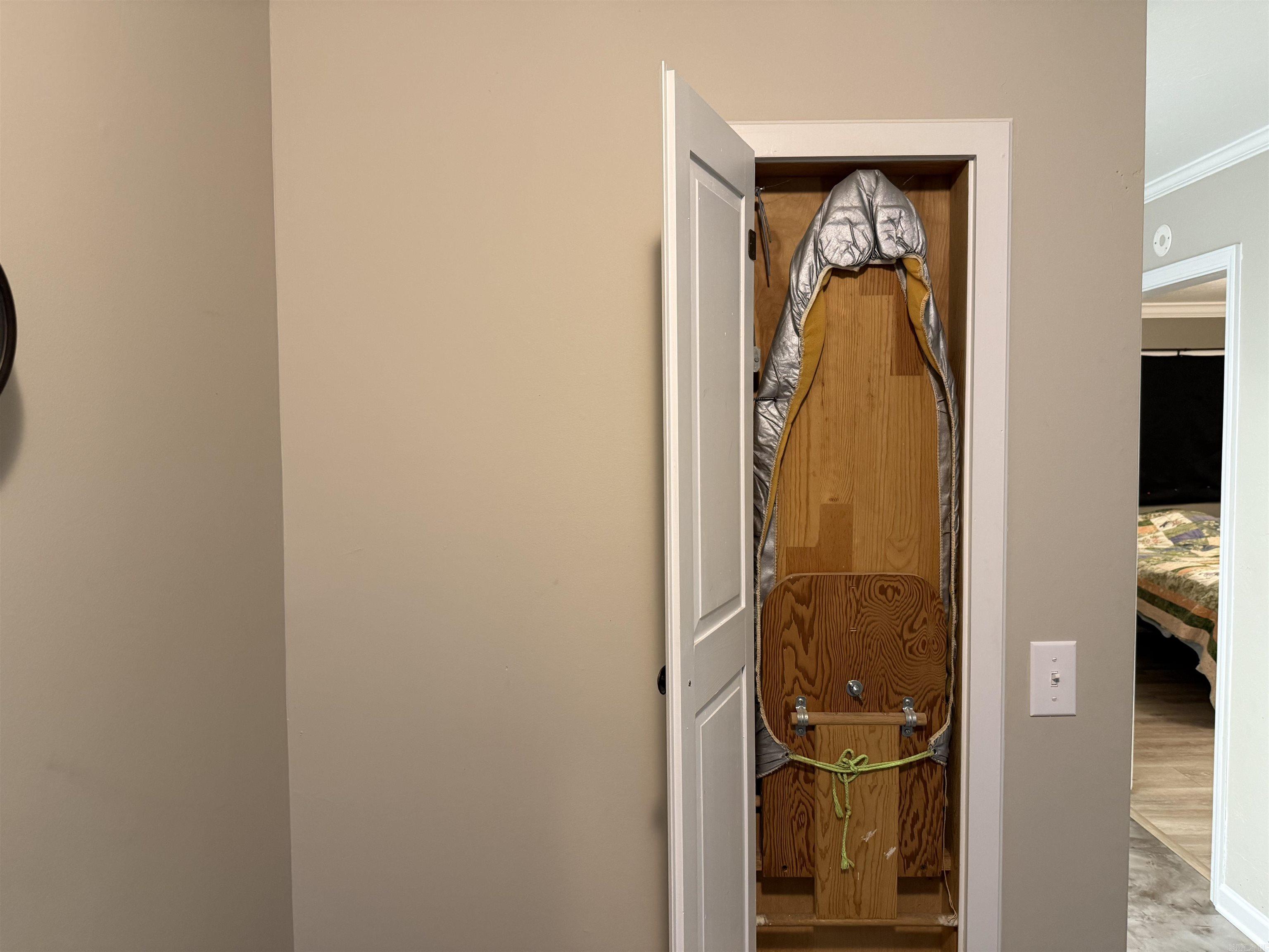 M&B PIGGOTT 2-20-8 - Residential