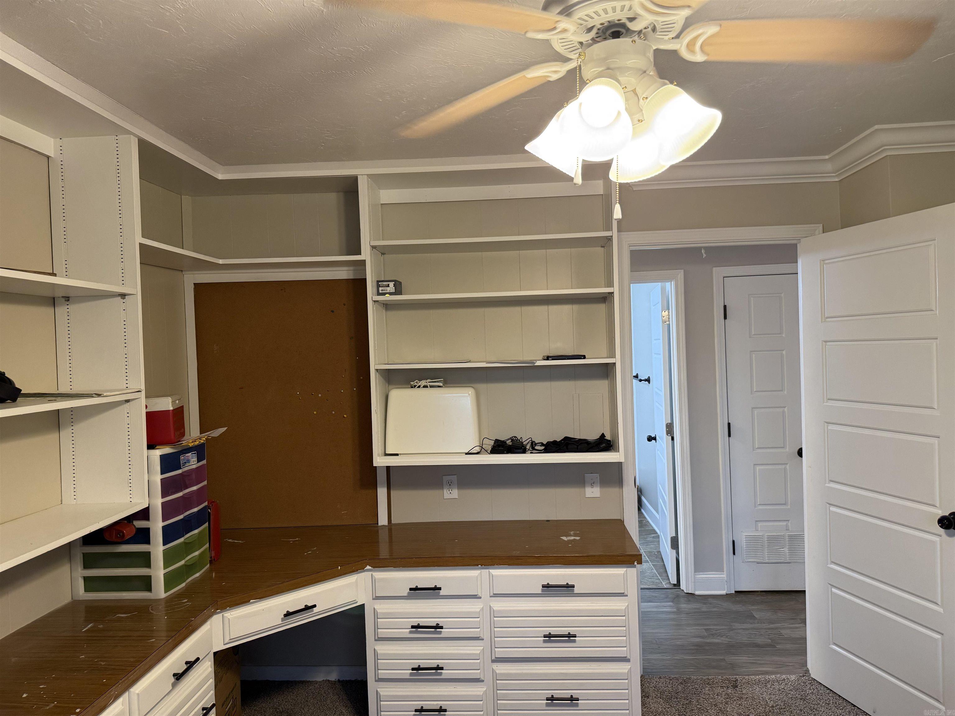 M&B PIGGOTT 2-20-8 - Residential