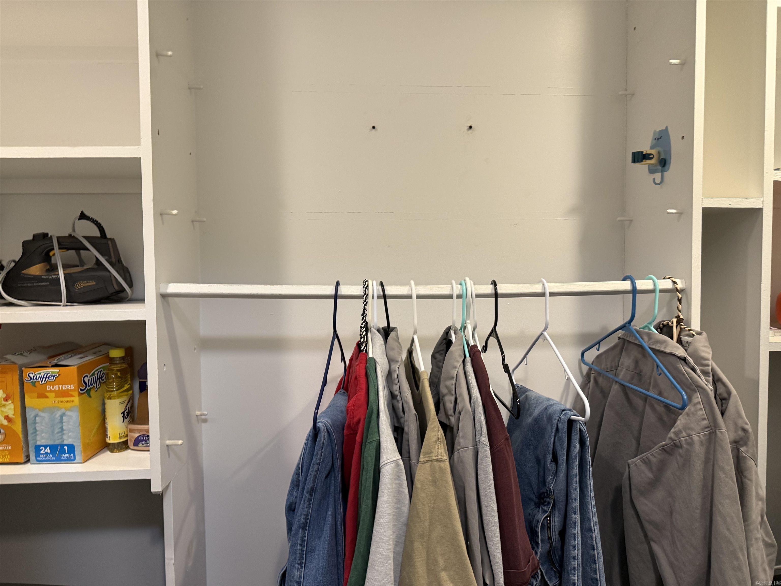 M&B PIGGOTT 2-20-8 - Residential