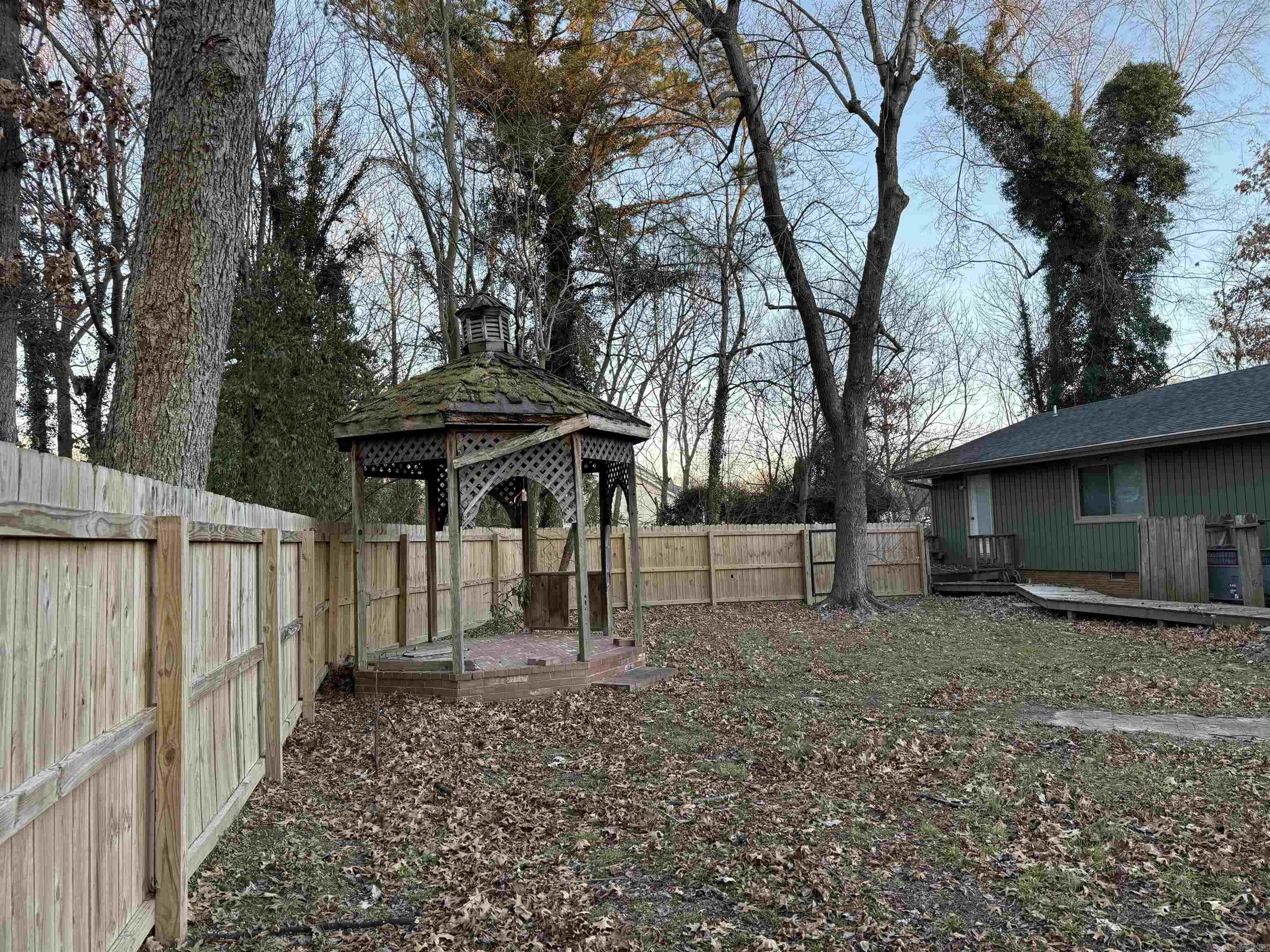 M&B PIGGOTT 2-20-8 - Residential