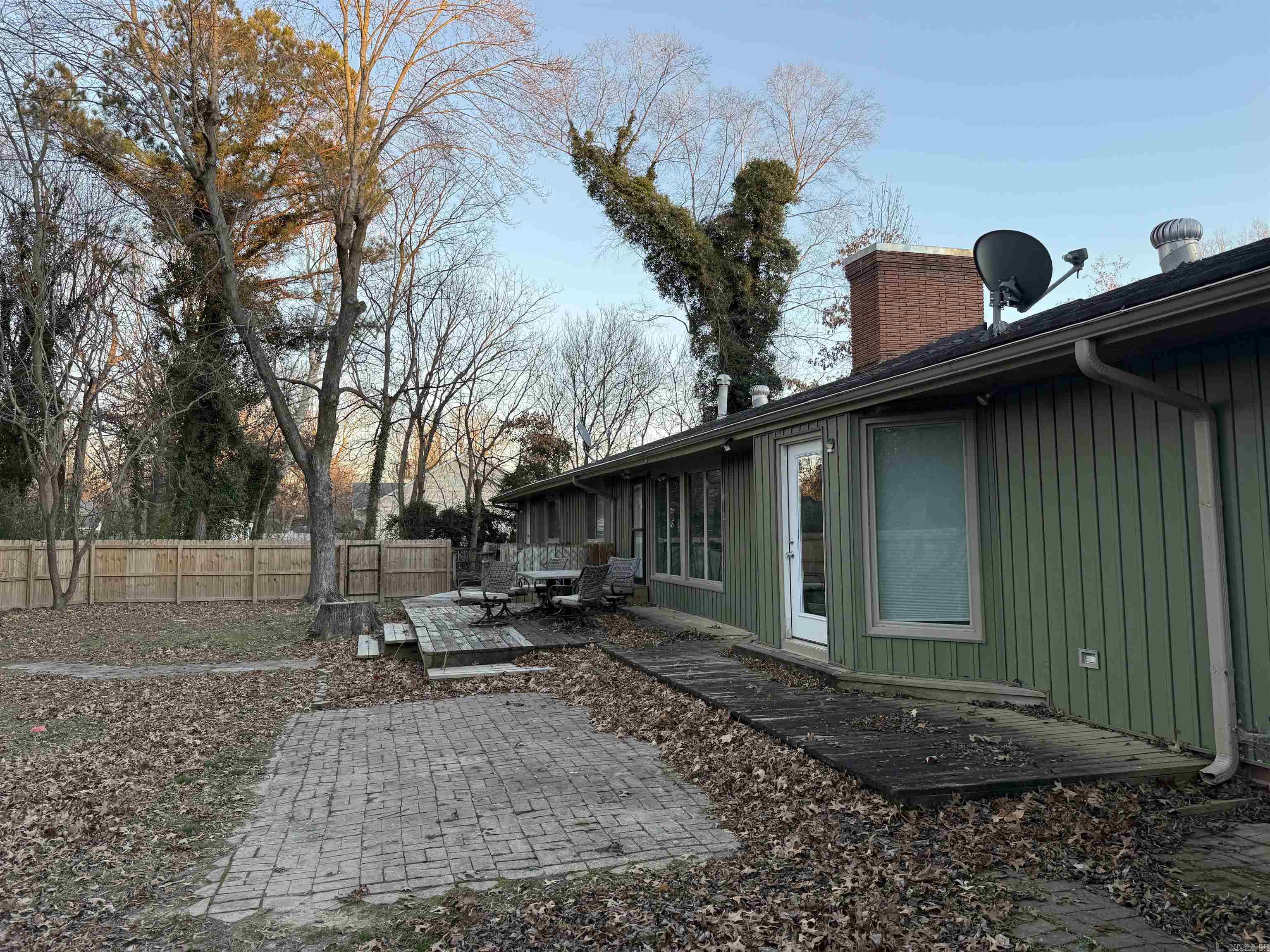 M&B PIGGOTT 2-20-8 - Residential