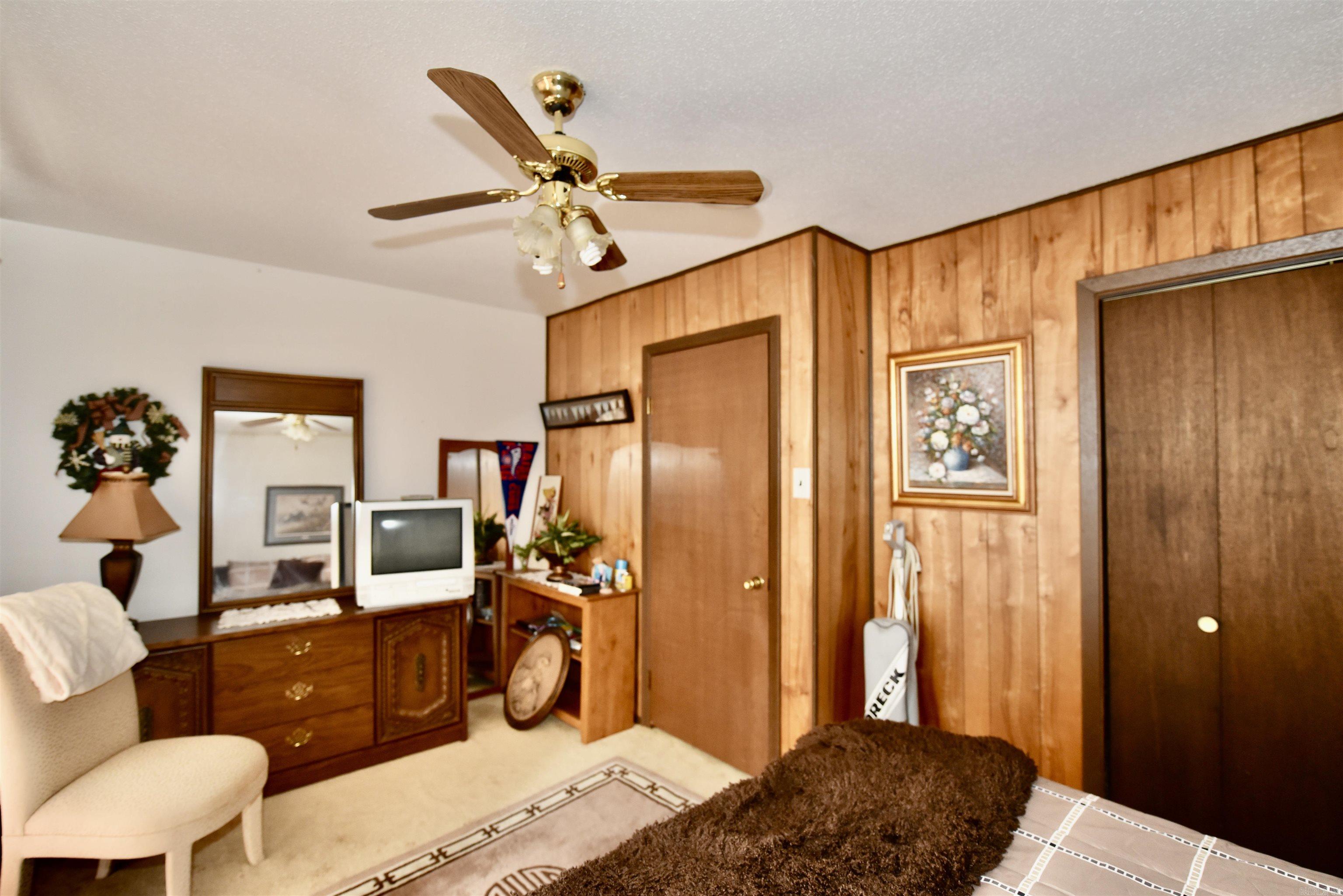 CHELSEA GLADES - Residential