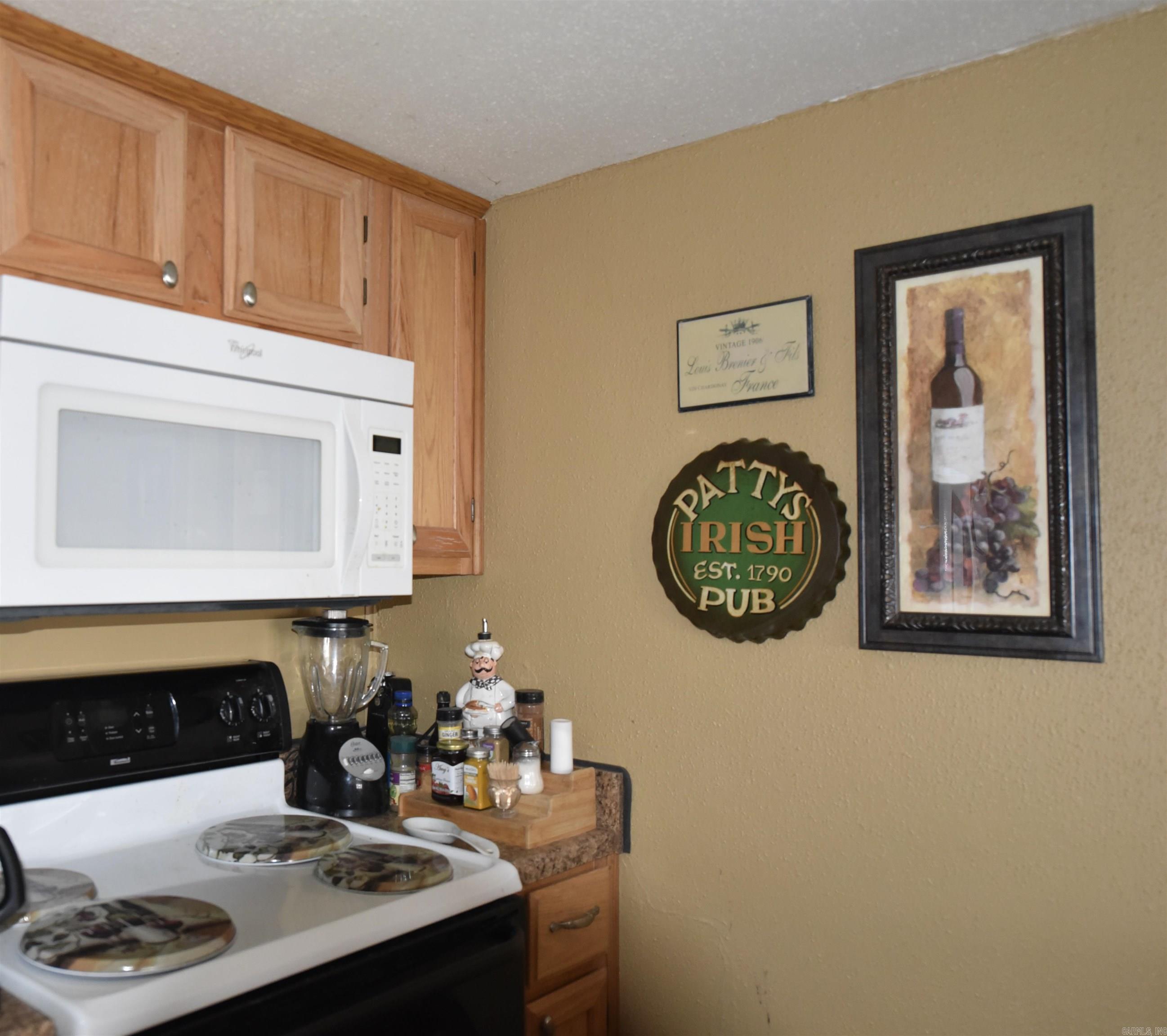 CHELSEA GLADES - Residential