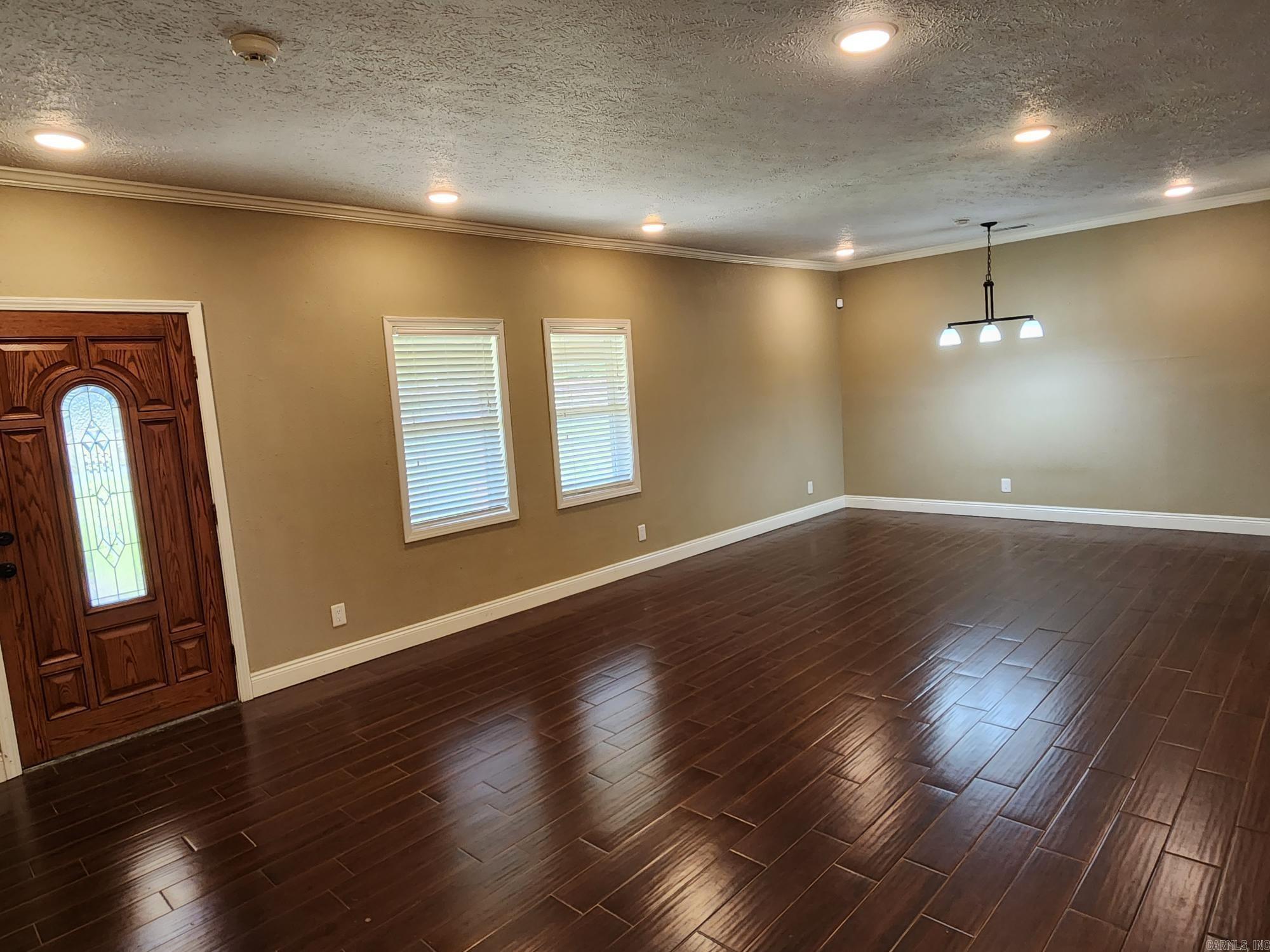 CENTERVIEW ESTATES - Residential