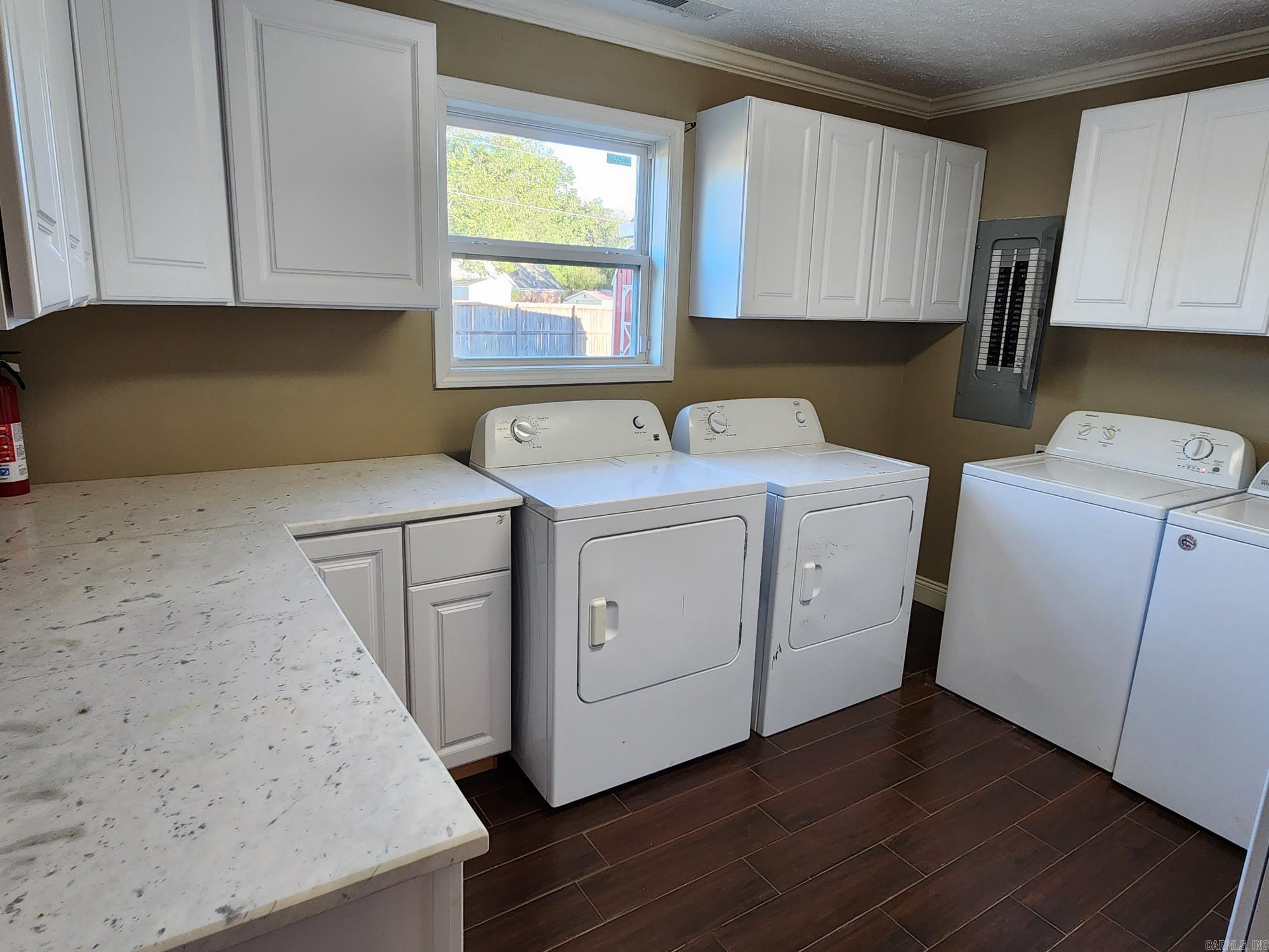 CENTERVIEW ESTATES - Residential