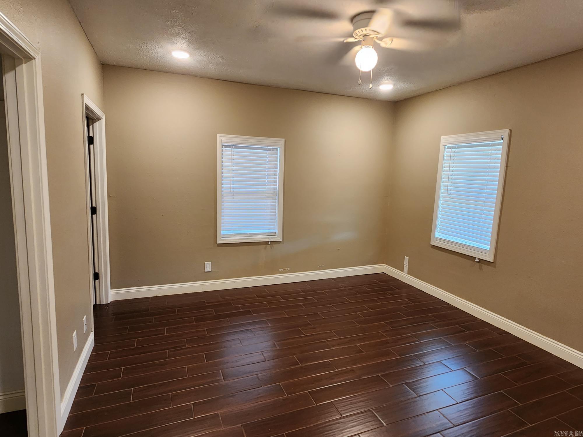 CENTERVIEW ESTATES - Residential