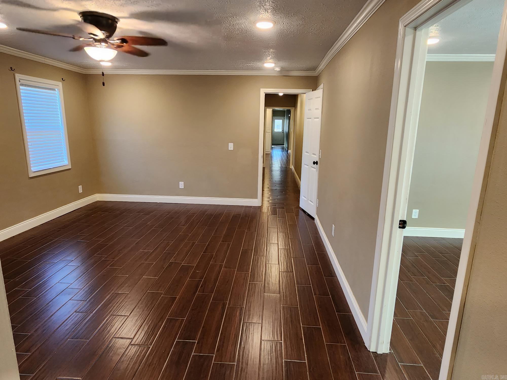 CENTERVIEW ESTATES - Residential