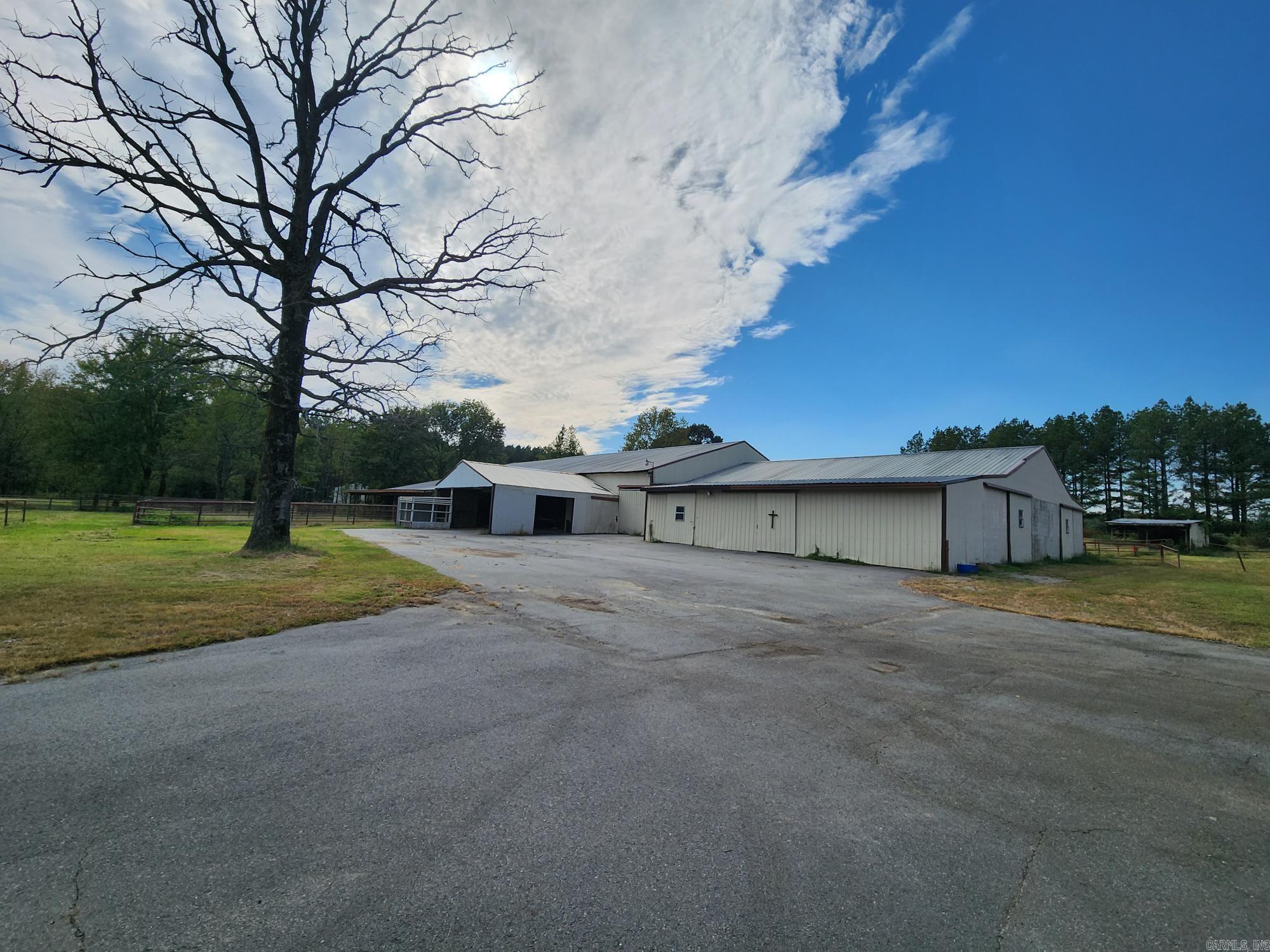 CENTERVIEW ESTATES - Residential