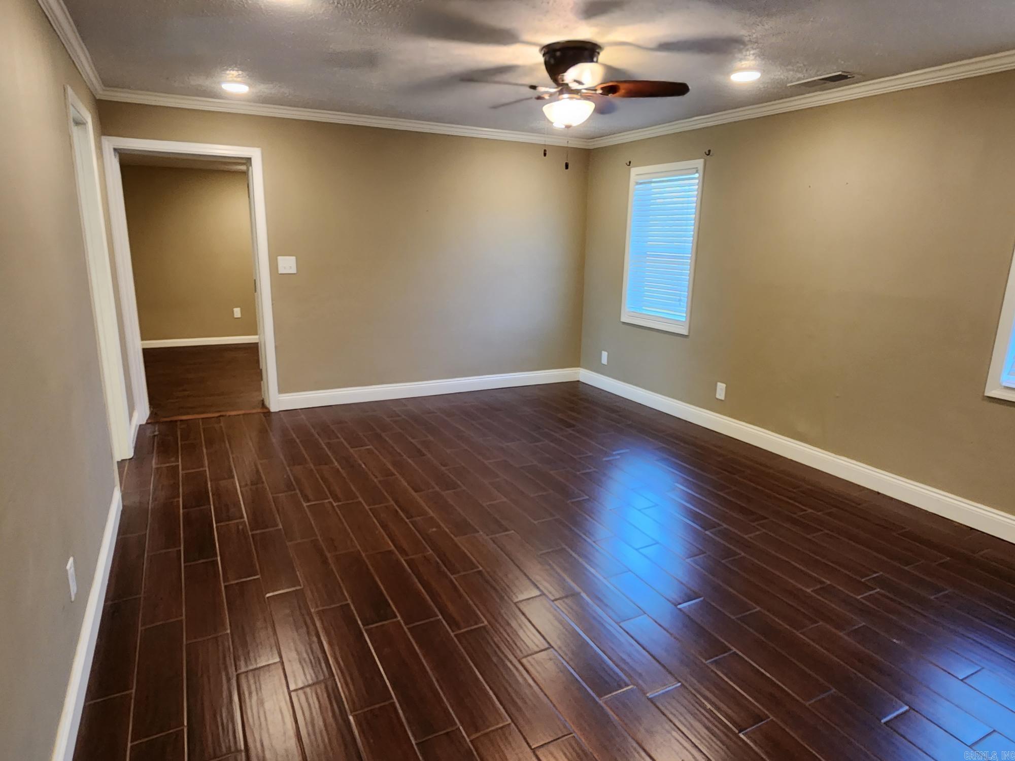 CENTERVIEW ESTATES - Residential