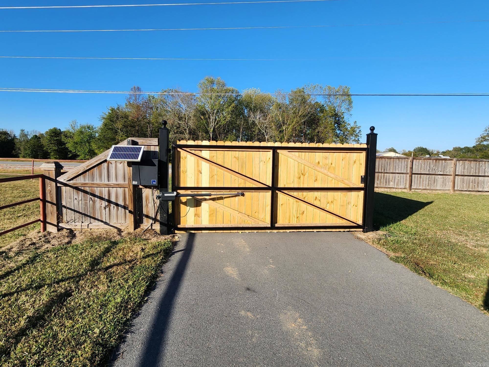 CENTERVIEW ESTATES - Residential