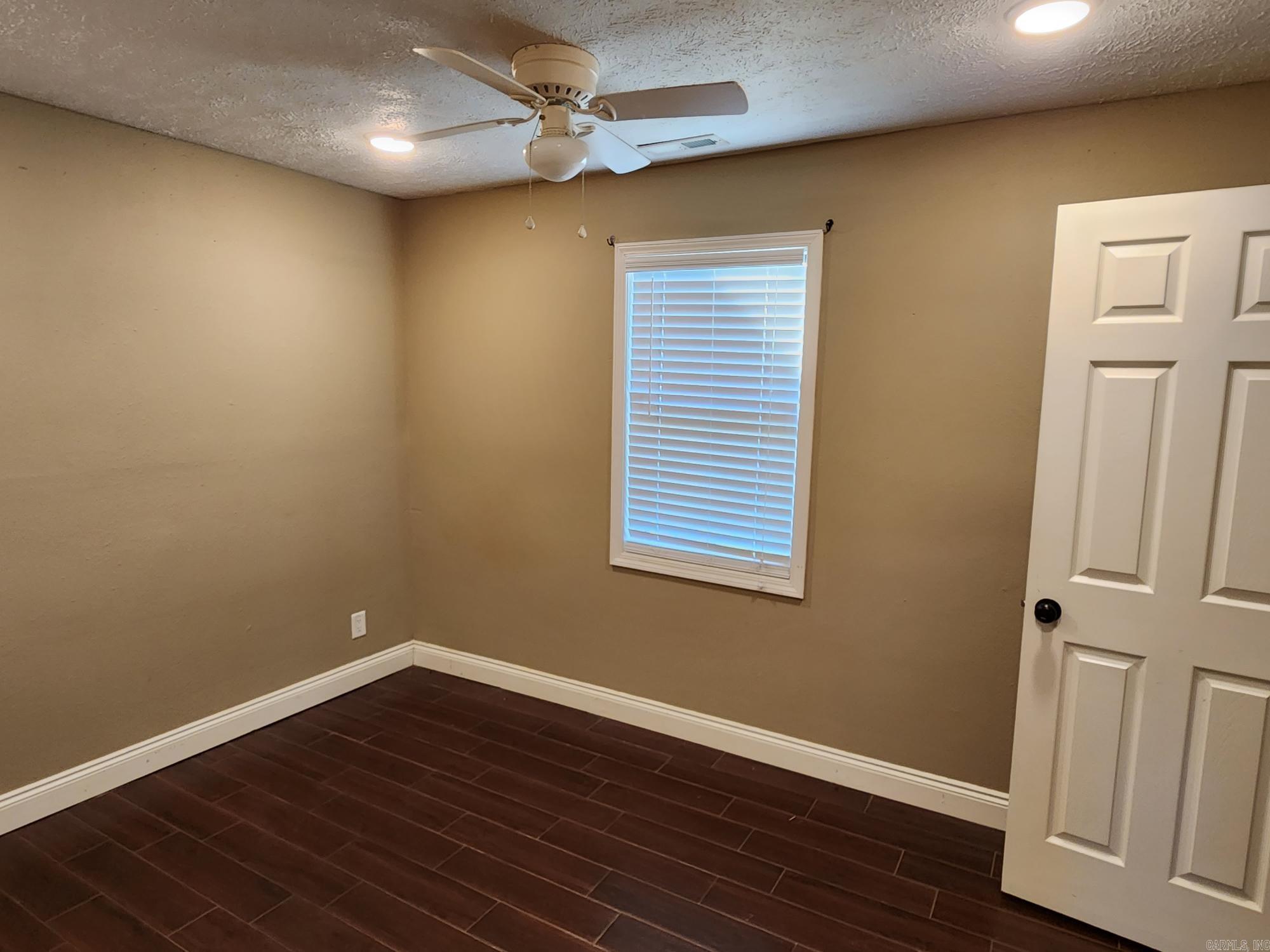 CENTERVIEW ESTATES - Residential