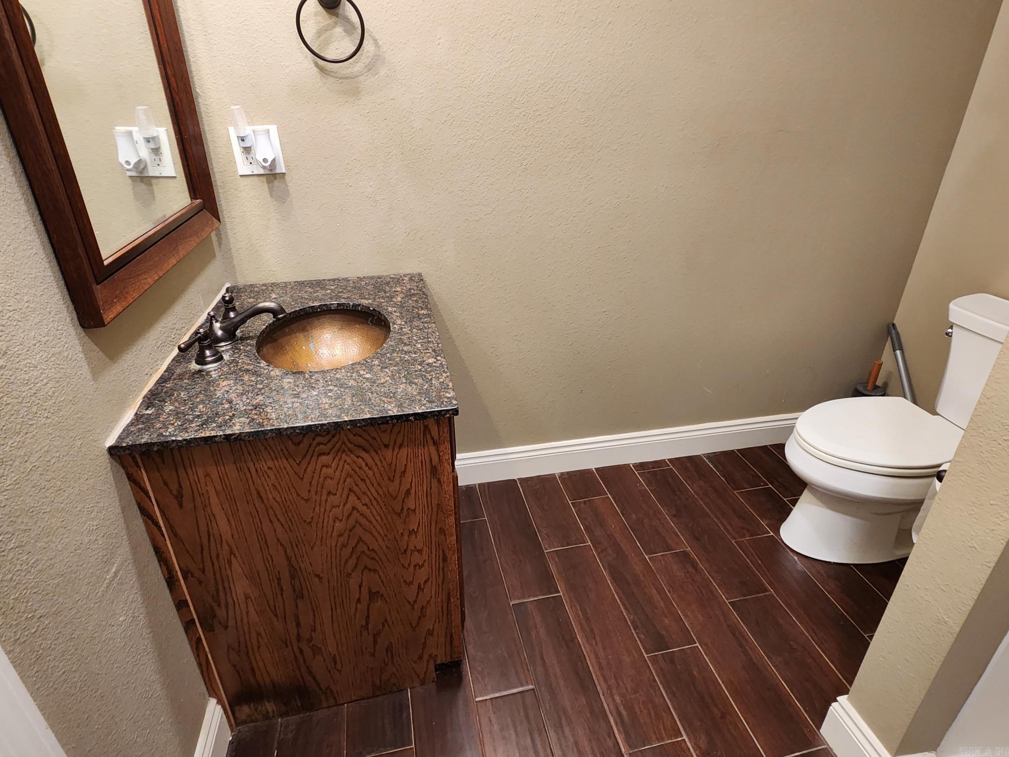 CENTERVIEW ESTATES - Residential