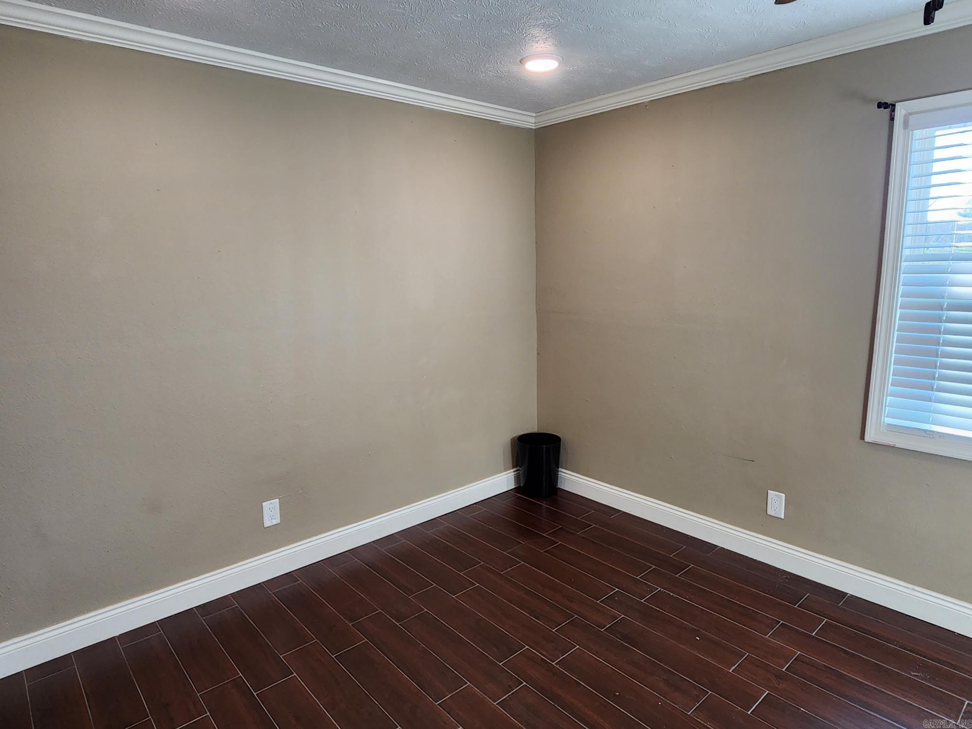 CENTERVIEW ESTATES - Residential