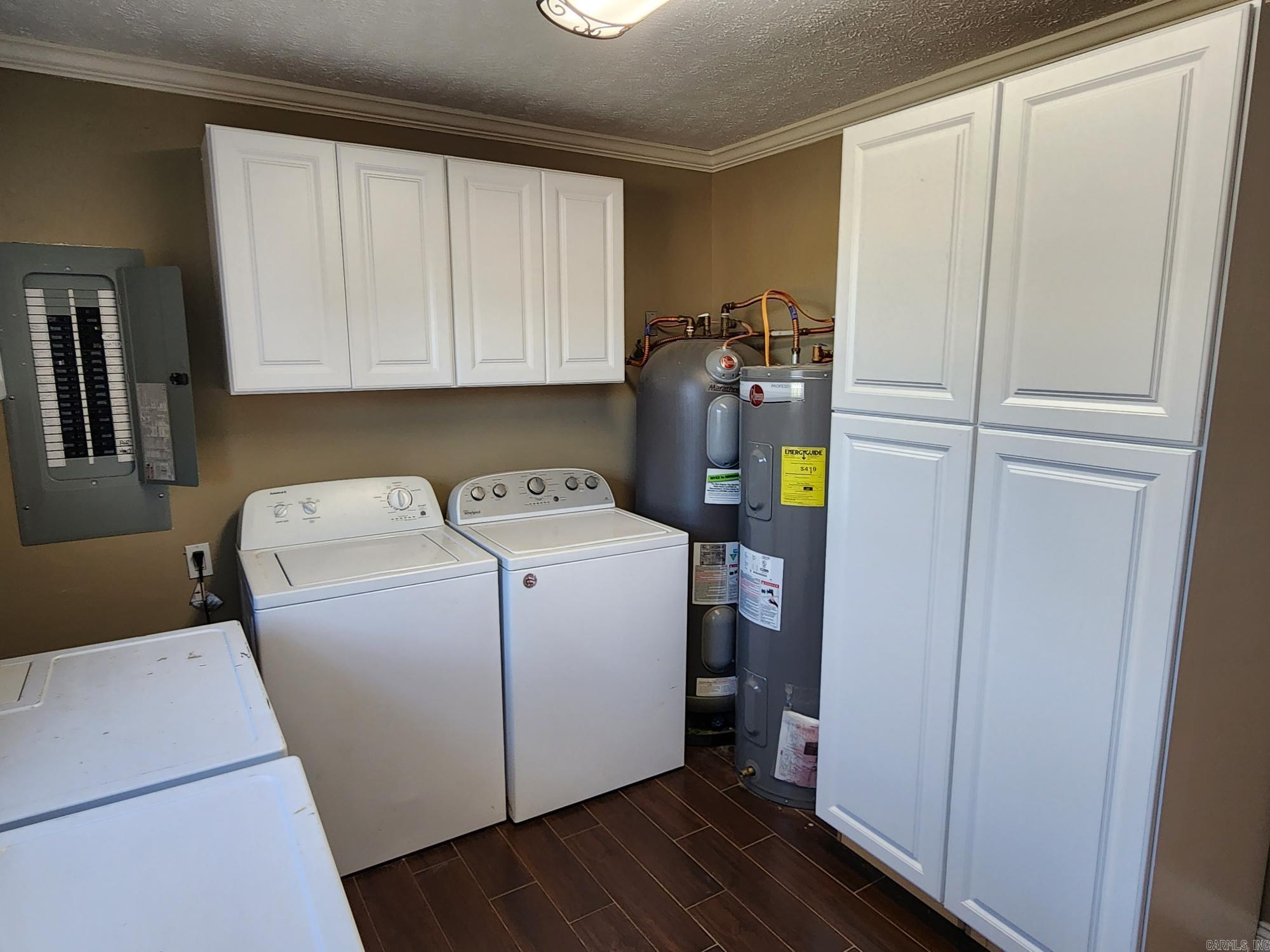 CENTERVIEW ESTATES - Residential