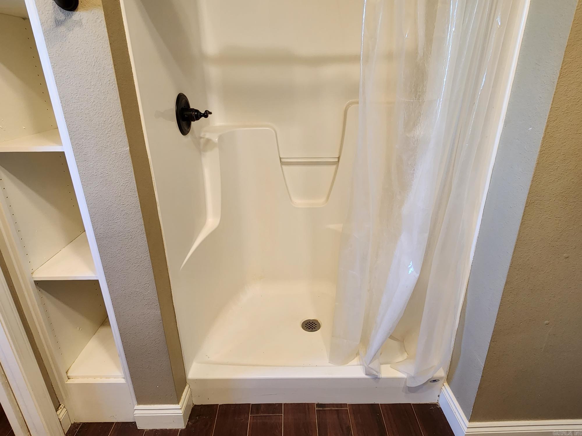 CENTERVIEW ESTATES - Residential