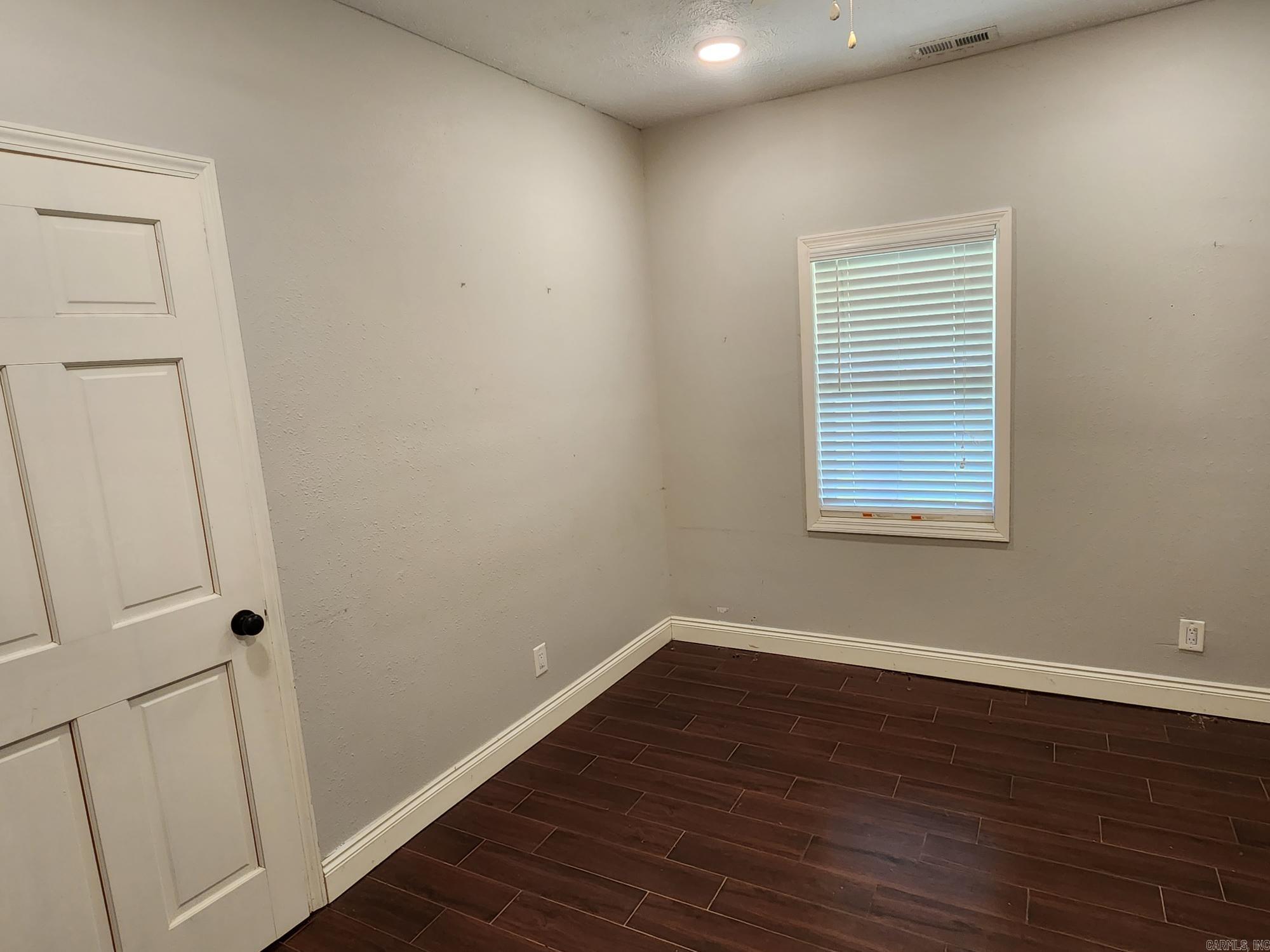 CENTERVIEW ESTATES - Residential