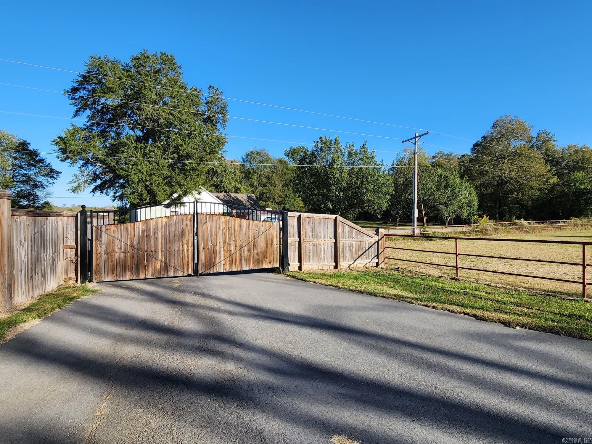 CENTERVIEW ESTATES - Residential