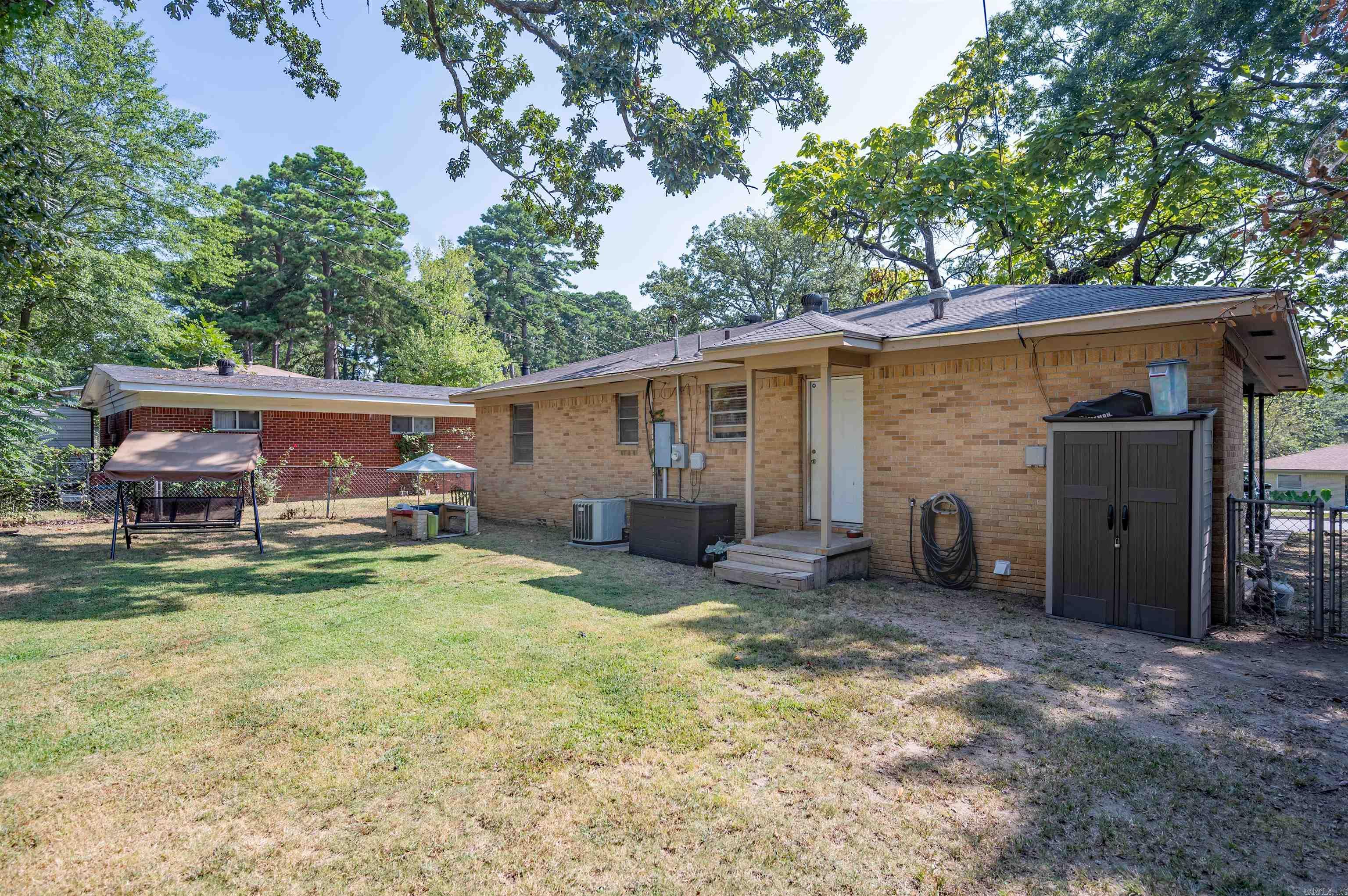 HAMILTON & BRACK - Residential