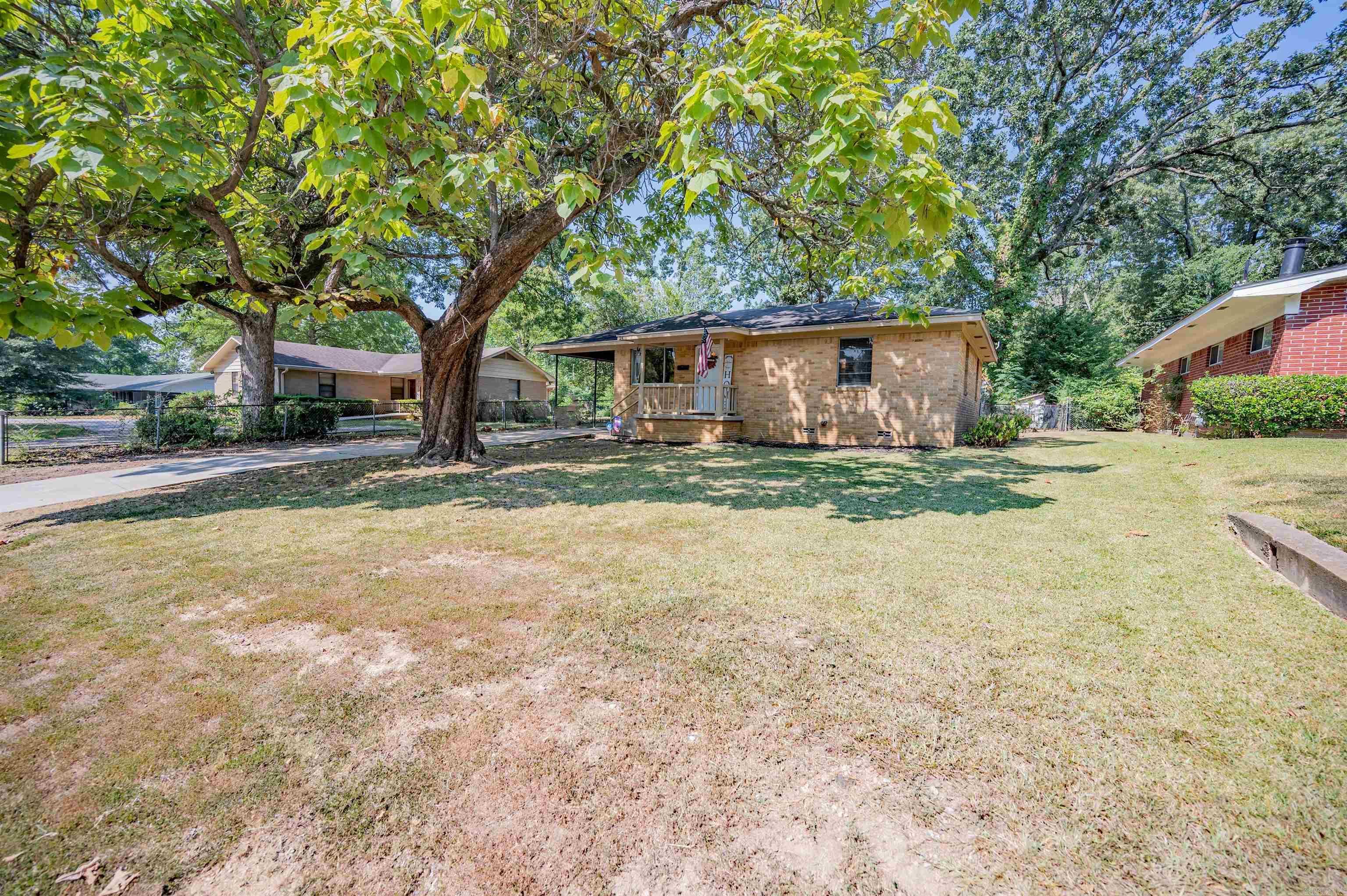 HAMILTON & BRACK - Residential