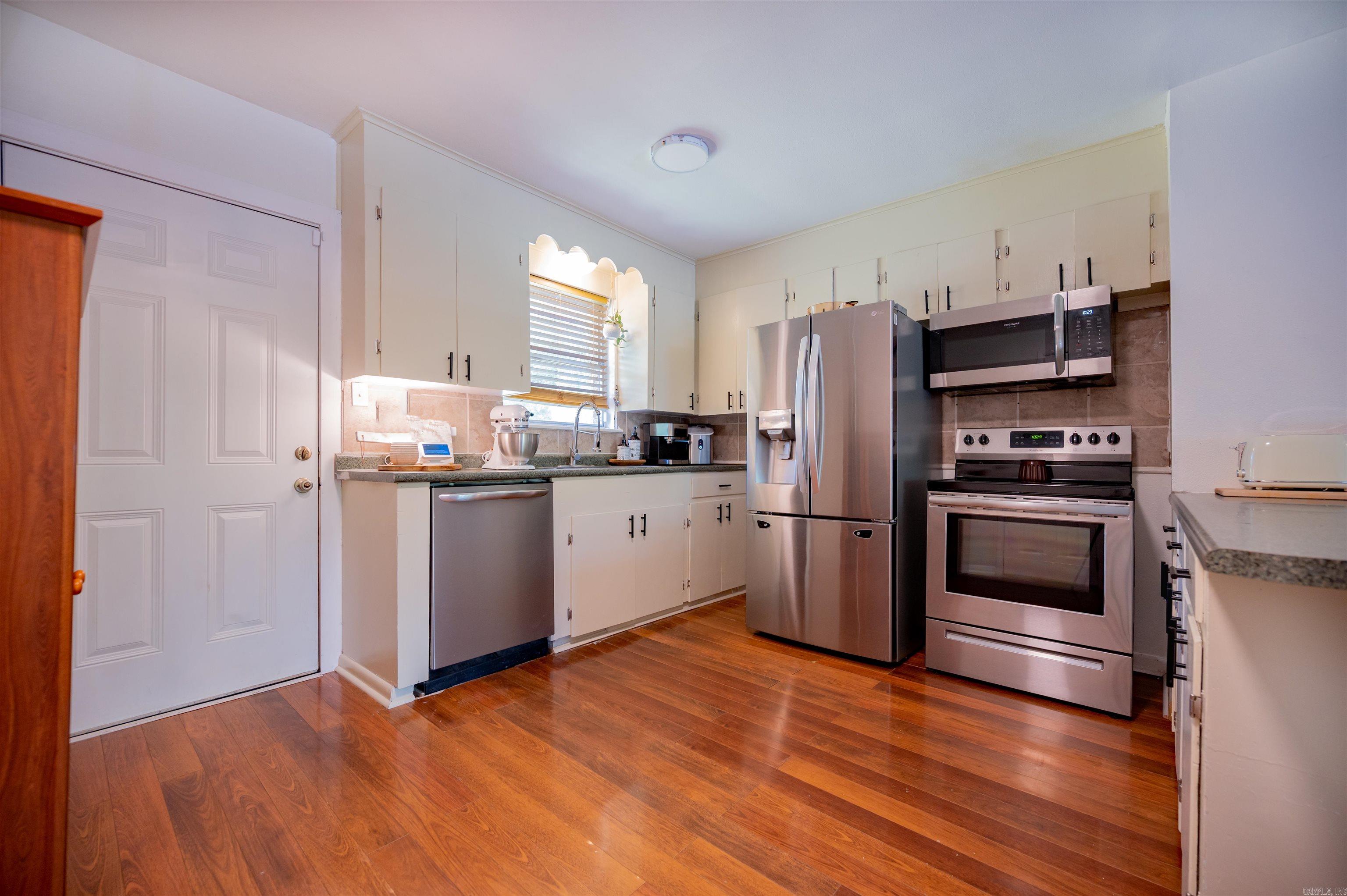 HAMILTON & BRACK - Residential