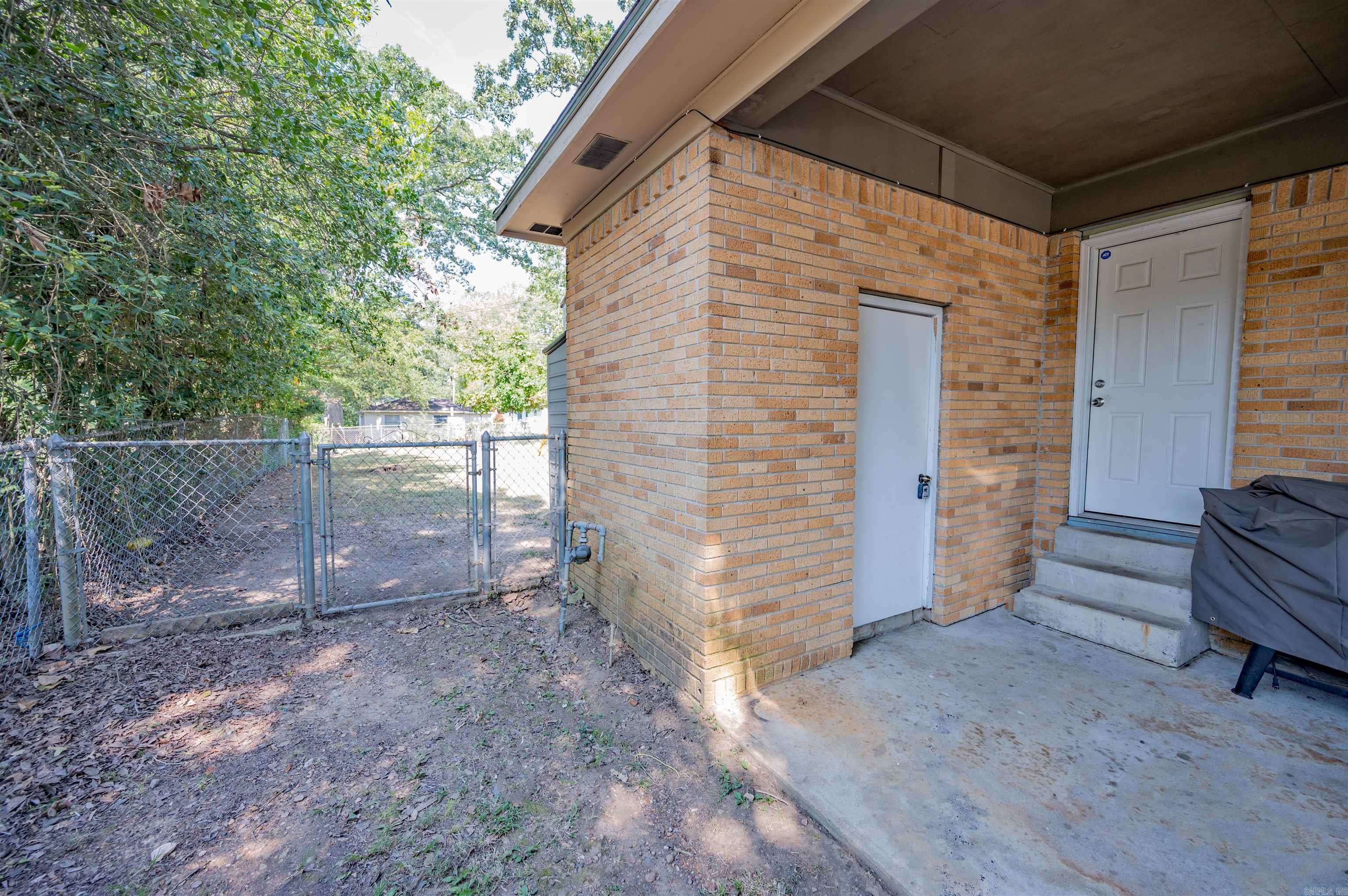 HAMILTON & BRACK - Residential