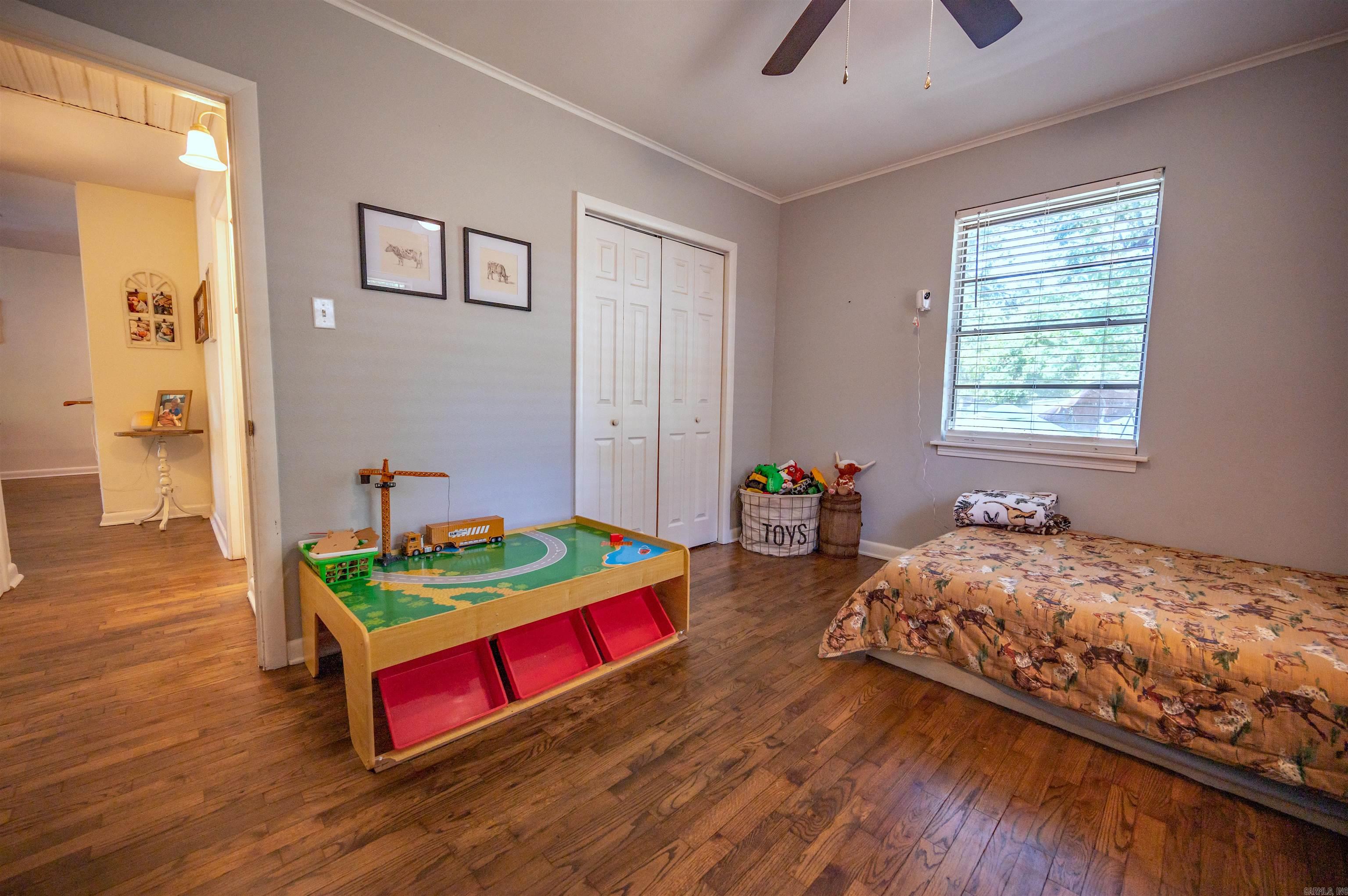 HAMILTON & BRACK - Residential