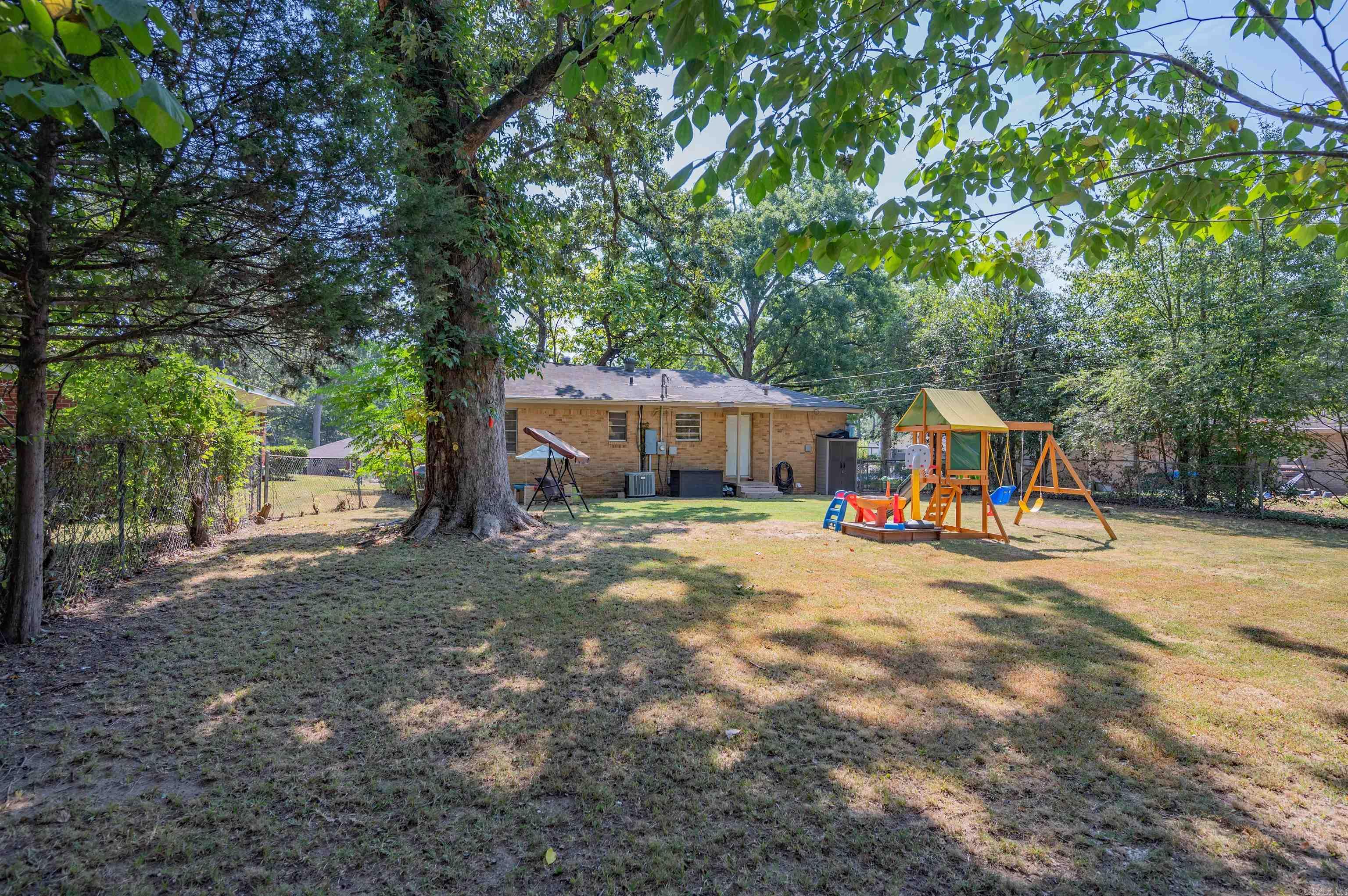 HAMILTON & BRACK - Residential