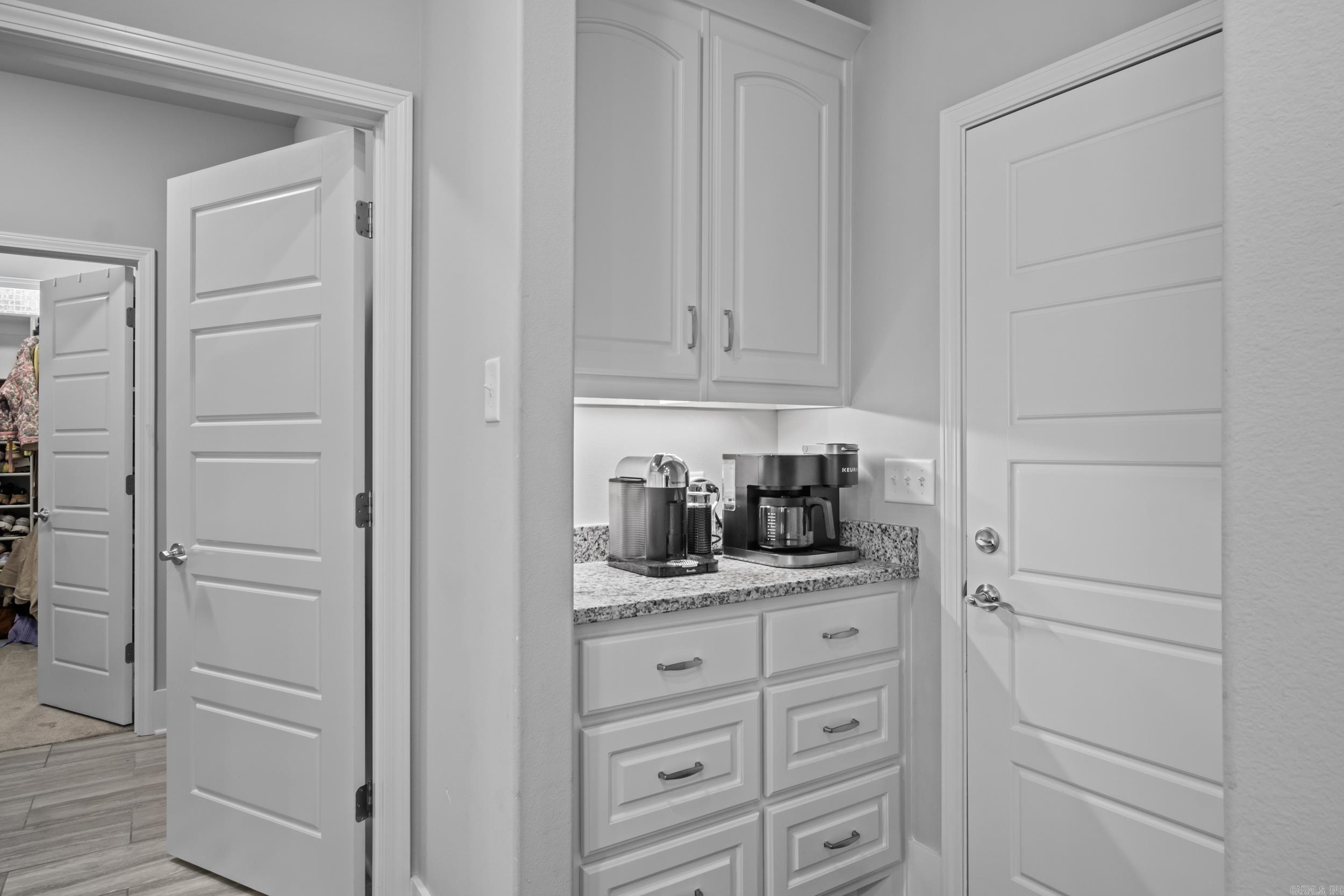 MILLERS GLENN - Residential